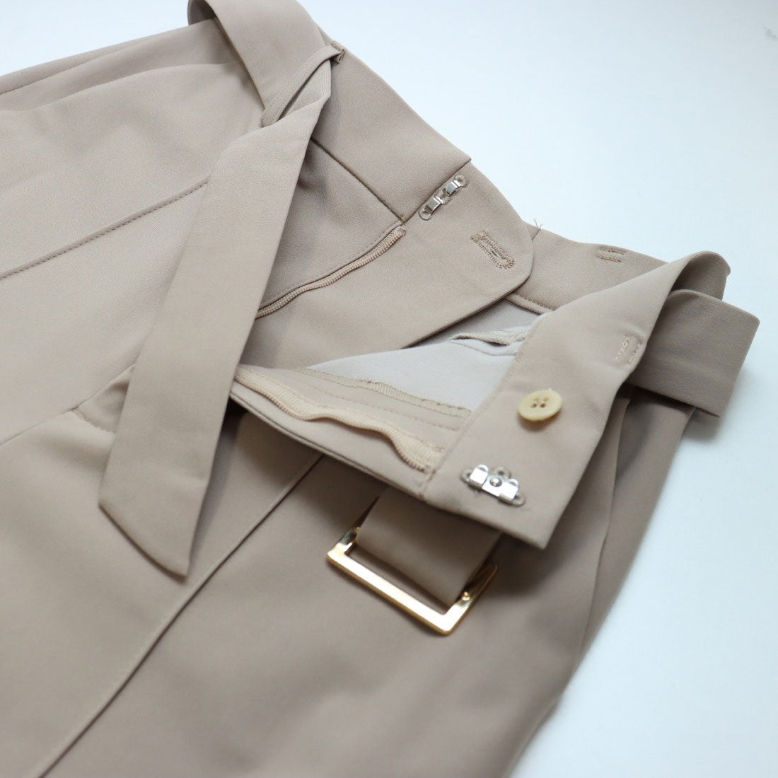 トーナル TONAL 裏起毛トリコットセンタープレススリムパンツ ミントグリーン