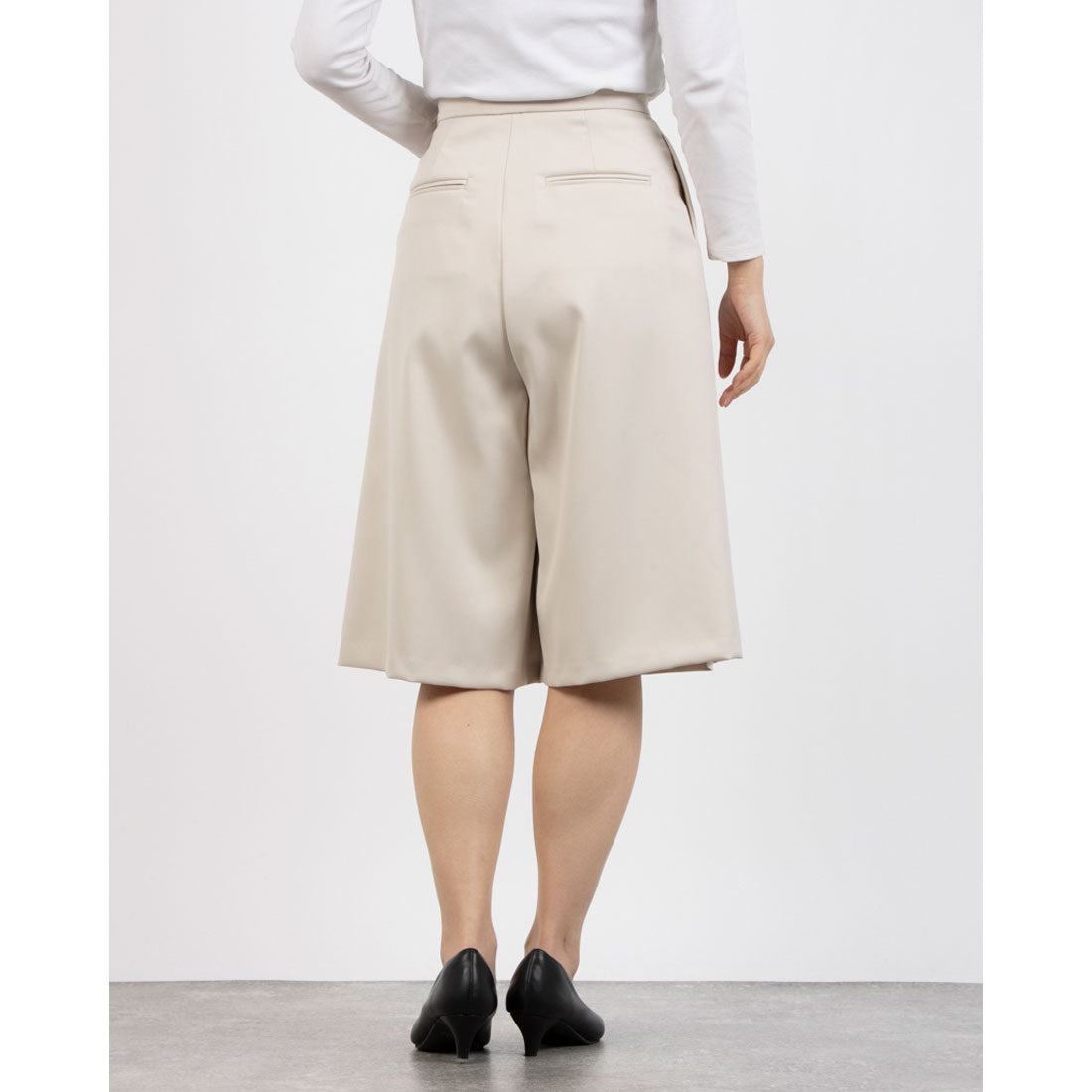 トーナル TONAL ブライトツイルキュロットパンツ ベージュ