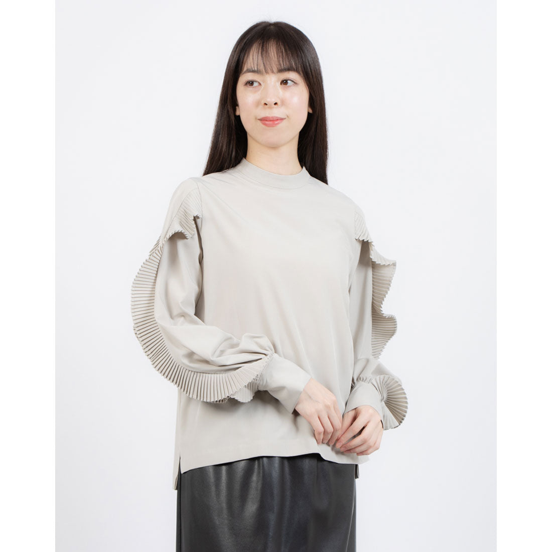 トーナル TONAL プリーツフリルスリーブブラウス （グレー） グレー