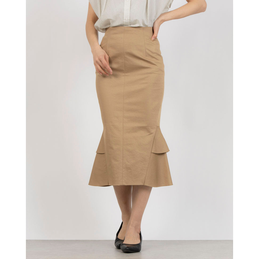 トーナル TONAL ストレッチドビーラッフルスカート （ベージュ） ベージュ