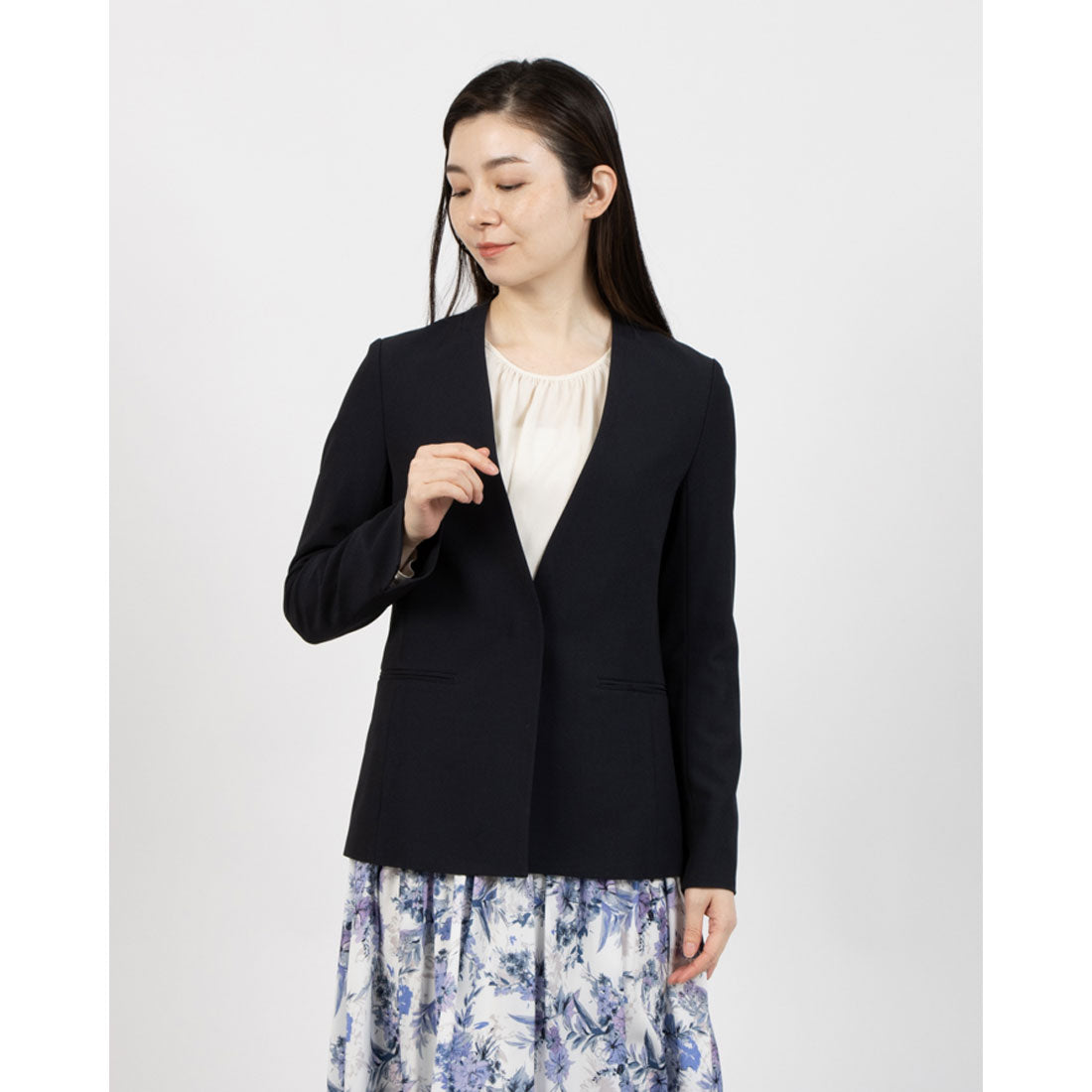 トーナル TONAL ウールライクストレッチノーカラージャケット （ネイビー） ネイビー