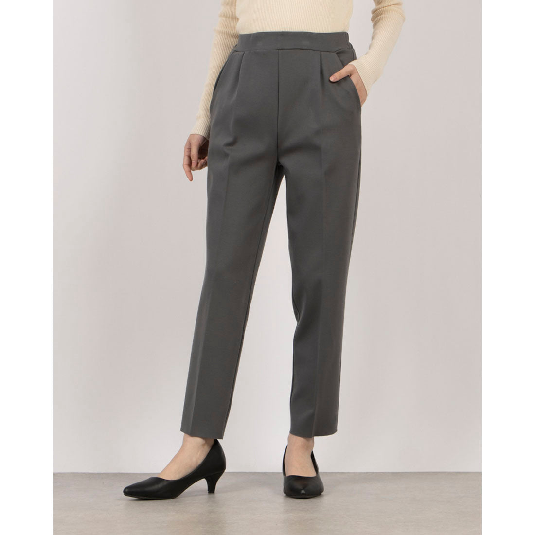 トーナル TONAL ウォームストレッチテーパードパンツ