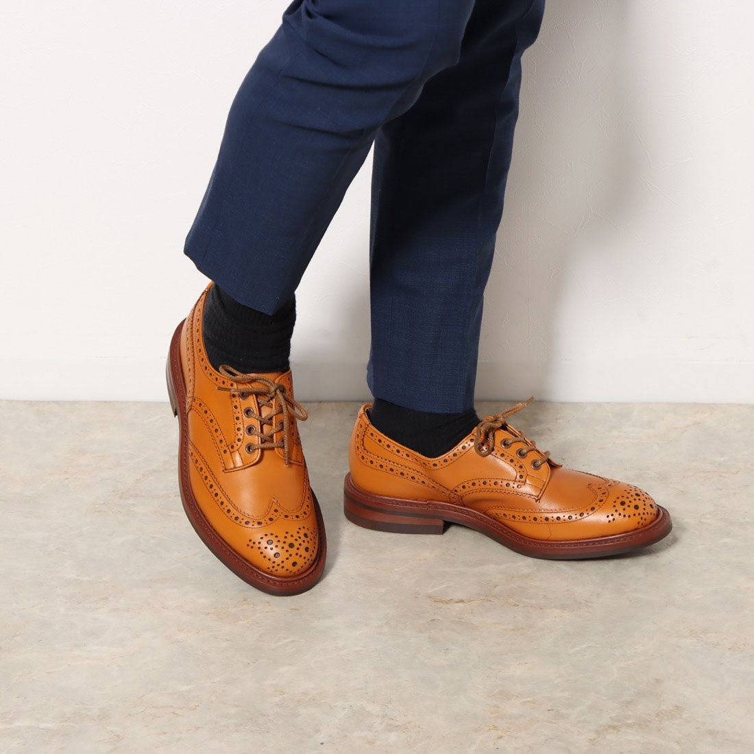 トリッカーズ Tricker's  レザーウィングチップ BOURTON 5633