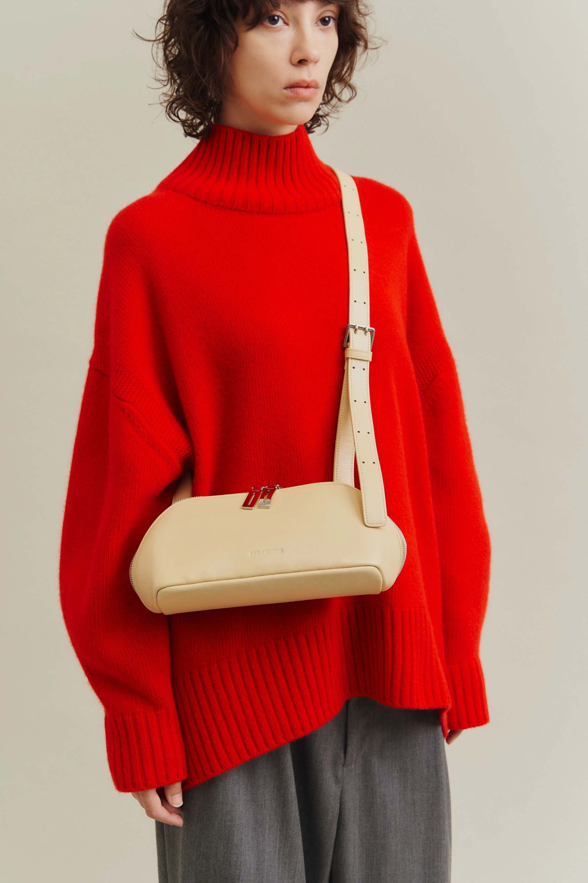 Ad Column ADD COLUMN FIGURE BODYBAG VINTAGE