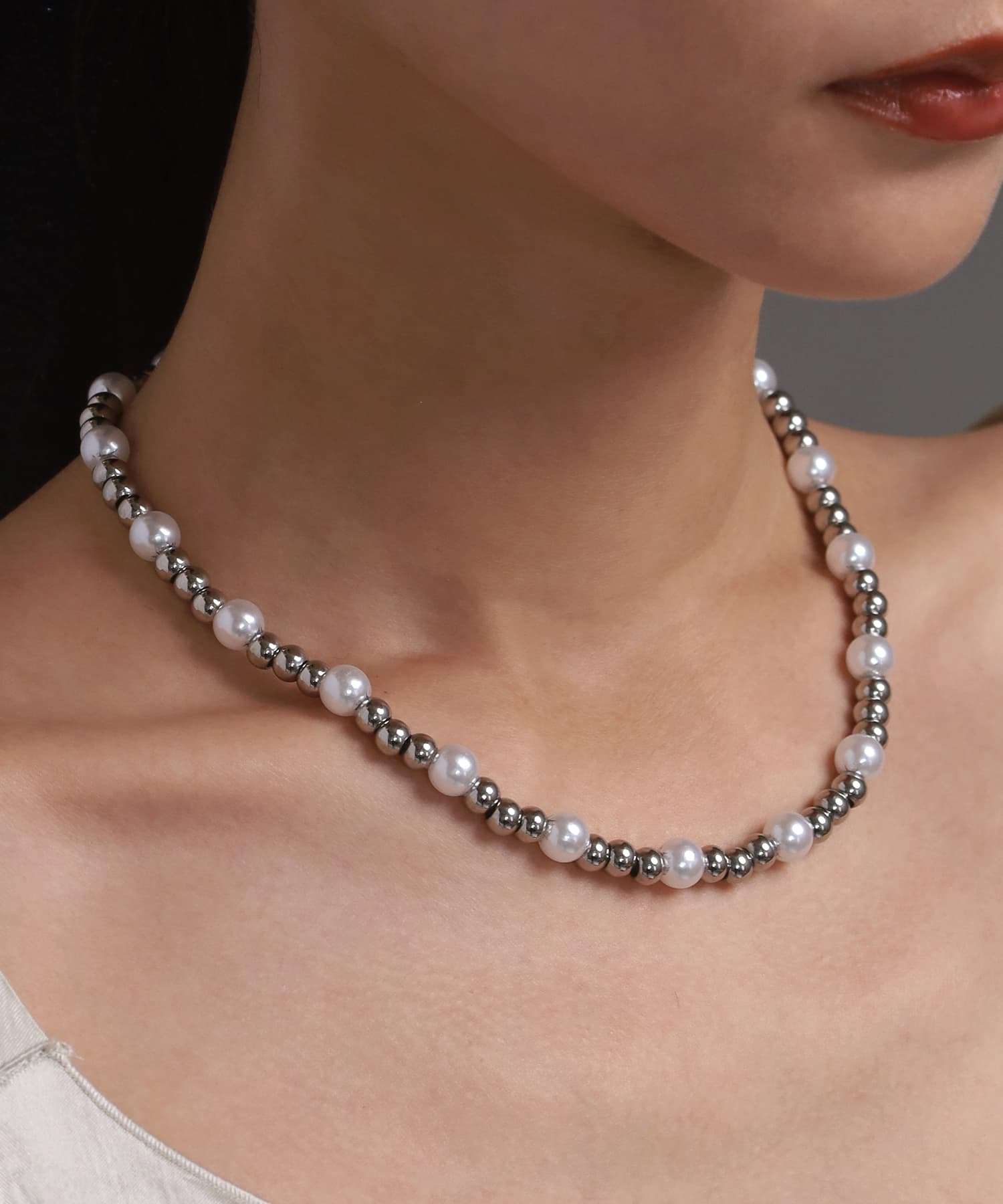 エルエイチエムイー LHME 【WEB限定】“MELLOW”パールミックスボールチェーンネックレス/ラージ/サージカルステンレス（金属アレルギー対応） （ホワイト×シルバー） ホワイト×シルバー