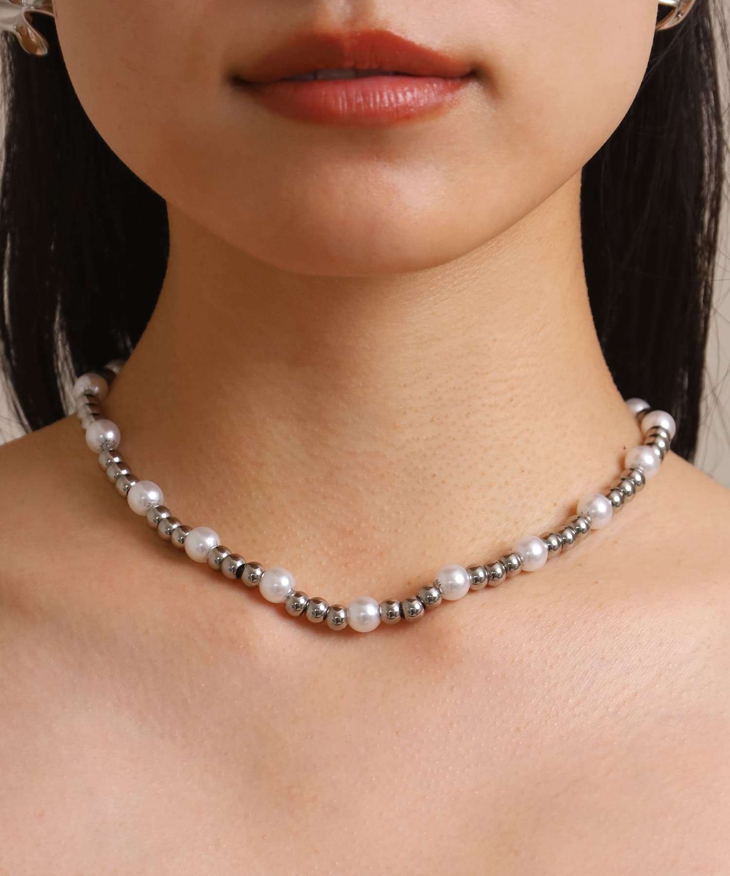 エルエイチエムイー LHME 【WEB限定】“MELLOW”パールミックスボールチェーンネックレス/ラージ/サージカルステンレス（金属アレルギー対応） （ホワイト×シルバー） ホワイト×シルバー