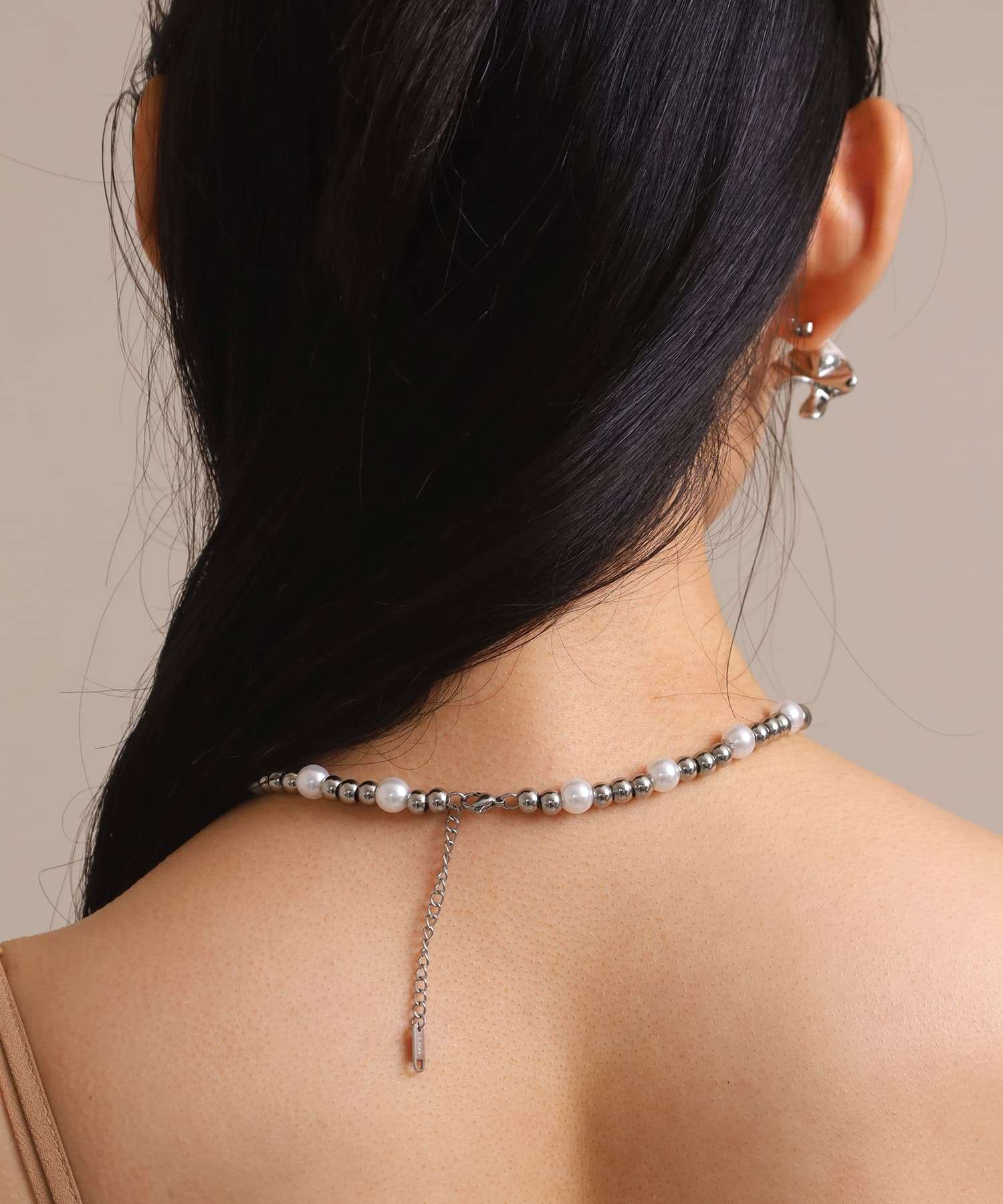 エルエイチエムイー LHME 【WEB限定】“MELLOW”パールミックスボールチェーンネックレス/ラージ/サージカルステンレス（金属アレルギー対応） （ホワイト×シルバー） ホワイト×シルバー
