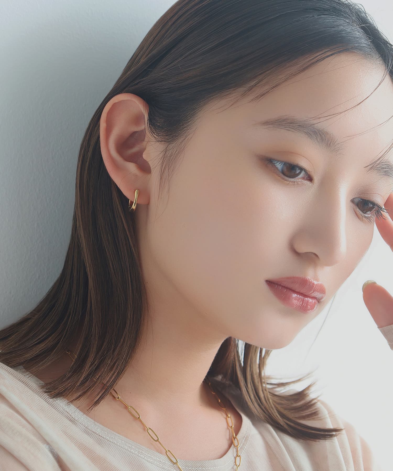 エルエイチエムイー LHME 【WEB限定】”Aqua”フープピアス/サージカルステンレス（金属アレルギー対応） （ゴールド） ゴールド