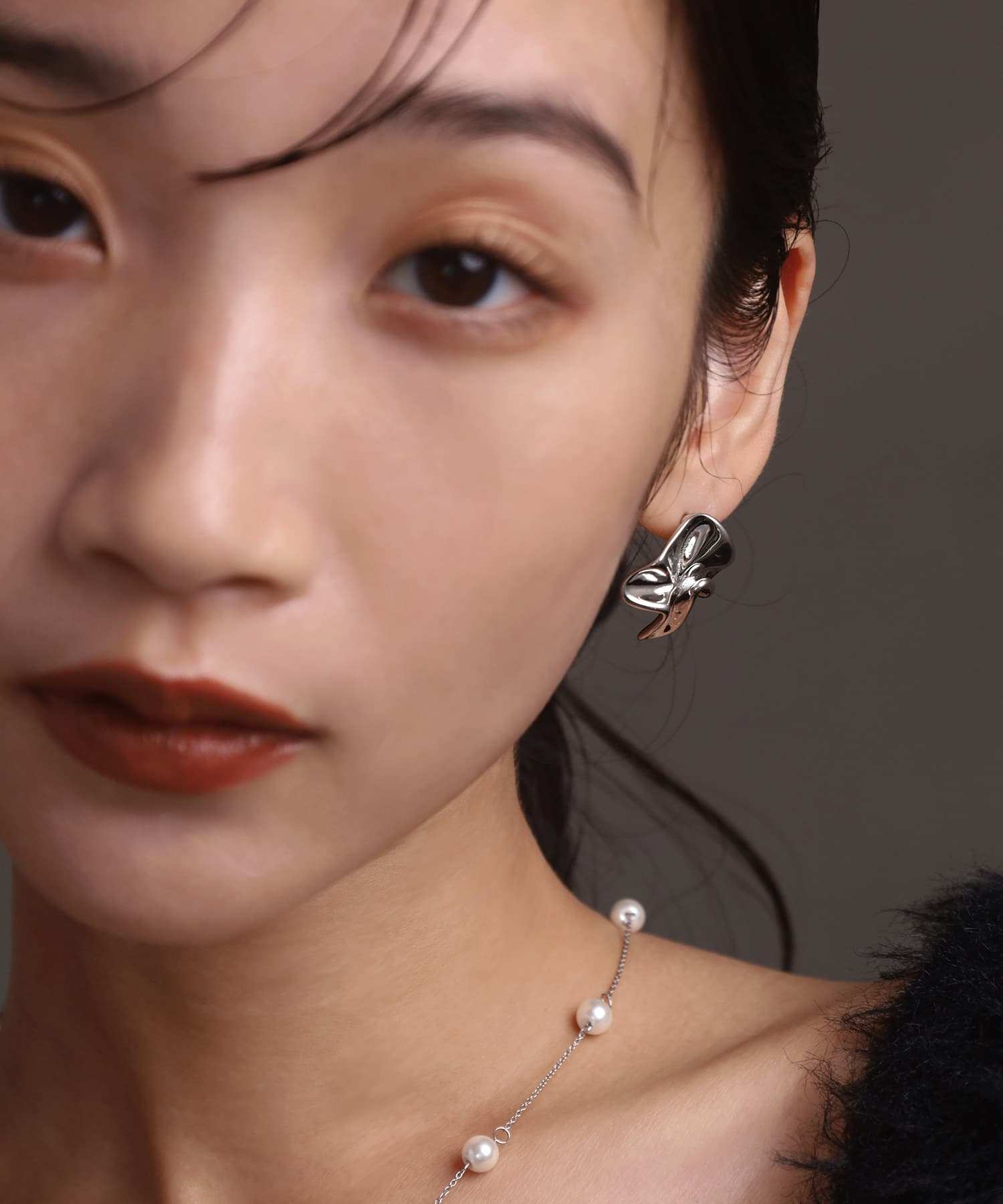エルエイチエムイー LHME 【WEB限定】“Moment”シャーリングピアス/サージカルステンレス（金属アレルギー対応） （シルバー） シルバー