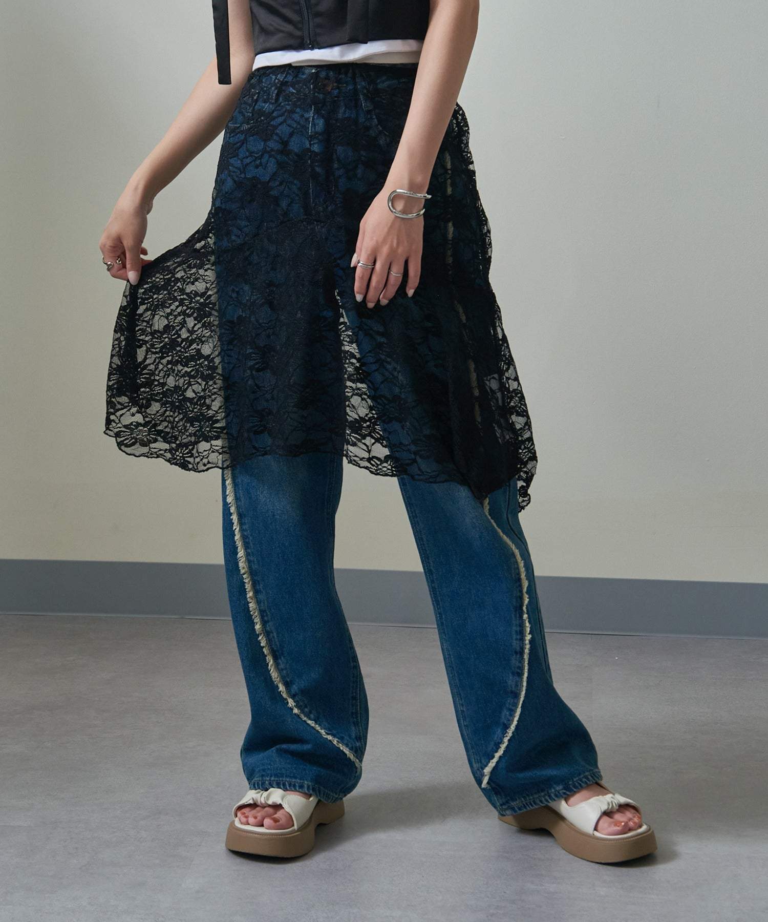 メゾンブリーズ MAISON BREEZE 【MAISON BREEZE】レースアシメレースレイヤードエプロンスカート SCCH565