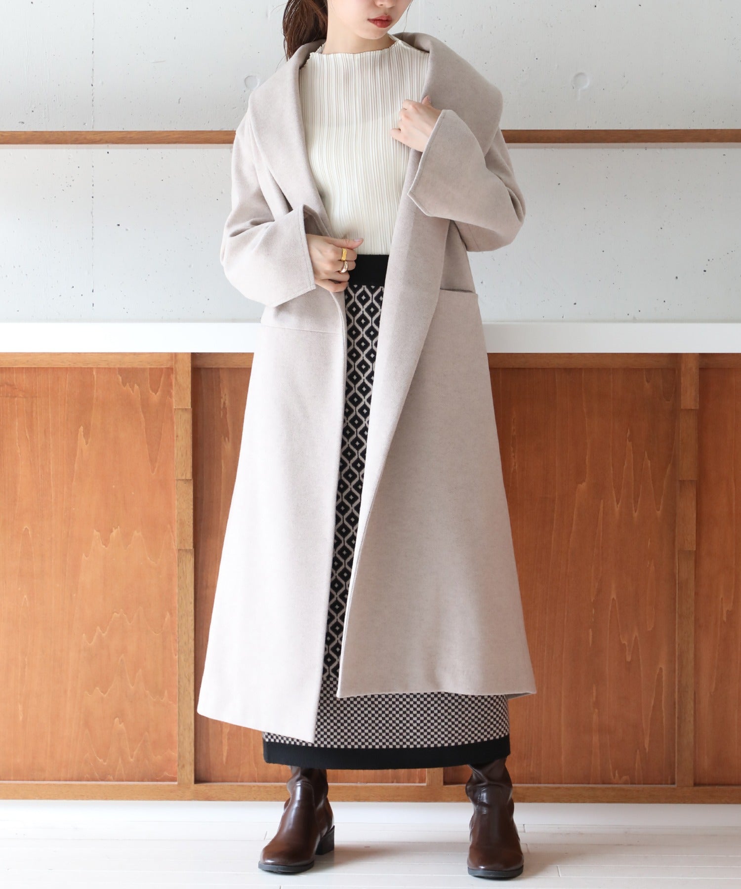 メゾンブリーズ MAISON BREEZE 【谷まりあさん着用◎SWEET掲載品商品】【MAISON BREEZE】アウター コート ガウンコート 無地 ロング丈 オーバーシルエット リバーライク,グレイッシュベージュ