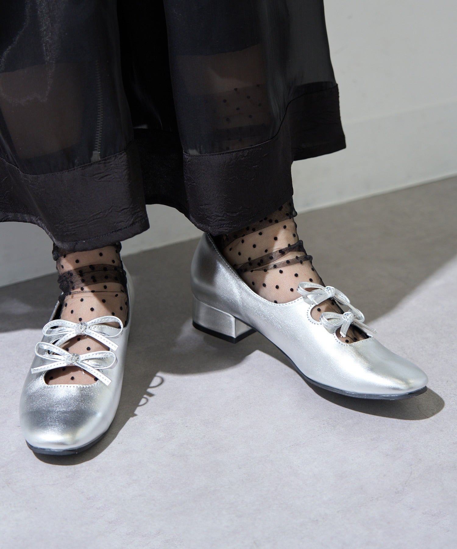 MAISON BREEZE reveur リボン パンプス シルバー ローヒール メタリック フラットシューズ シューズ 靴 エナメル （シルバー） シルバー