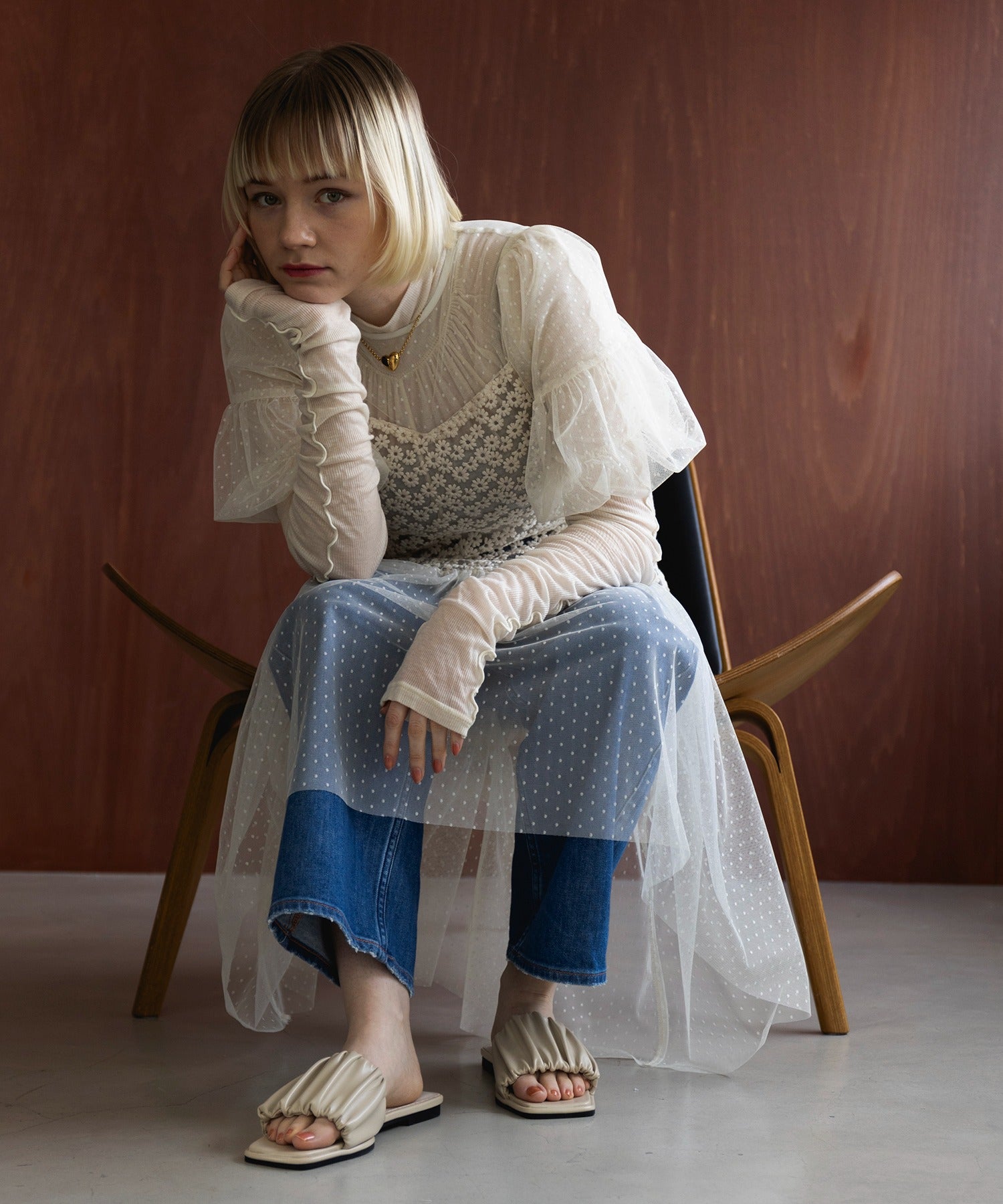 メゾンブリーズレヴール MAISON BREEZE reveur square toe gather sandals （アイボリー） アイボリー