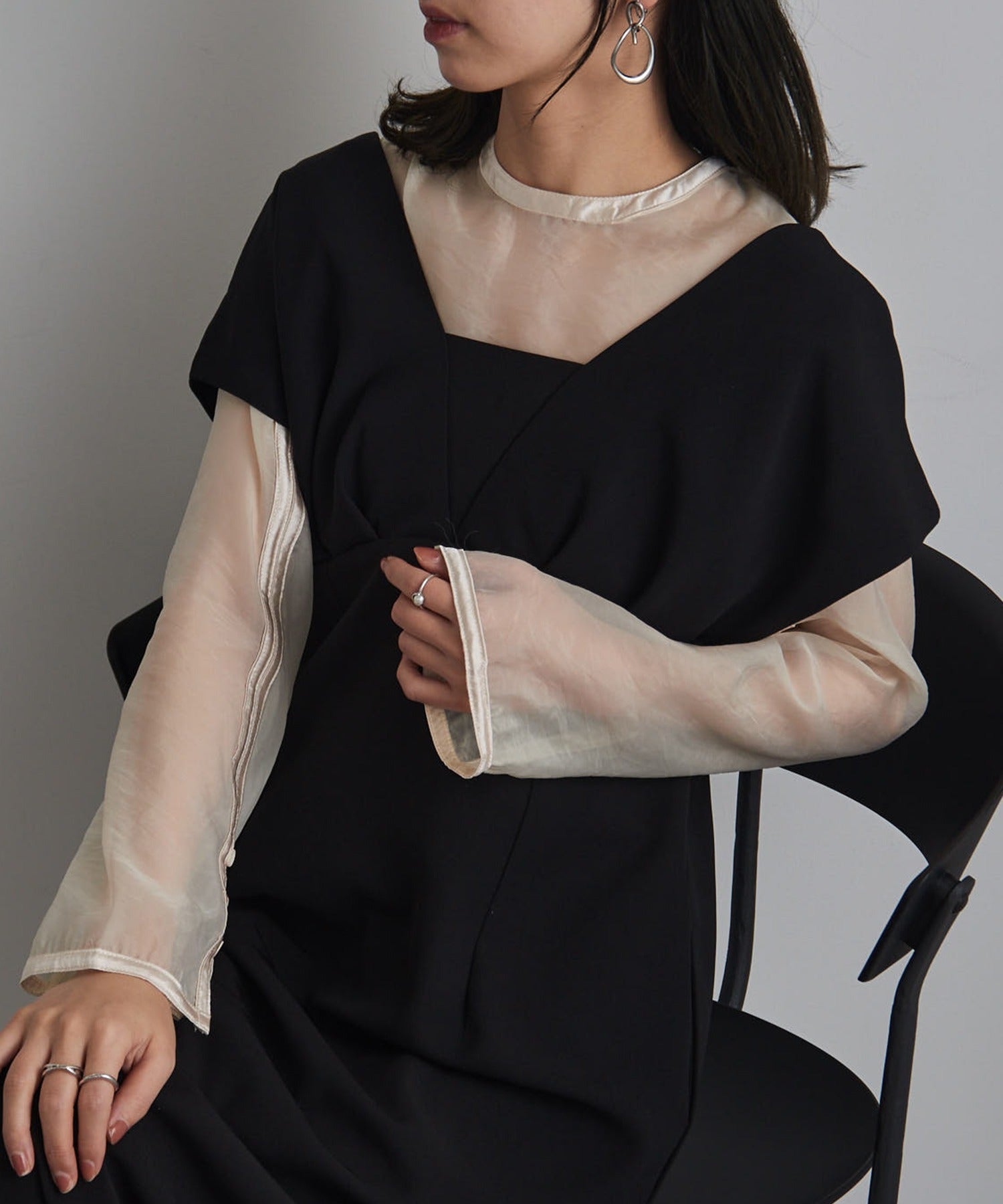 美妝微風 MAISON BREEZE reveur 透視上衣套裝V字型連衣裙 trc
