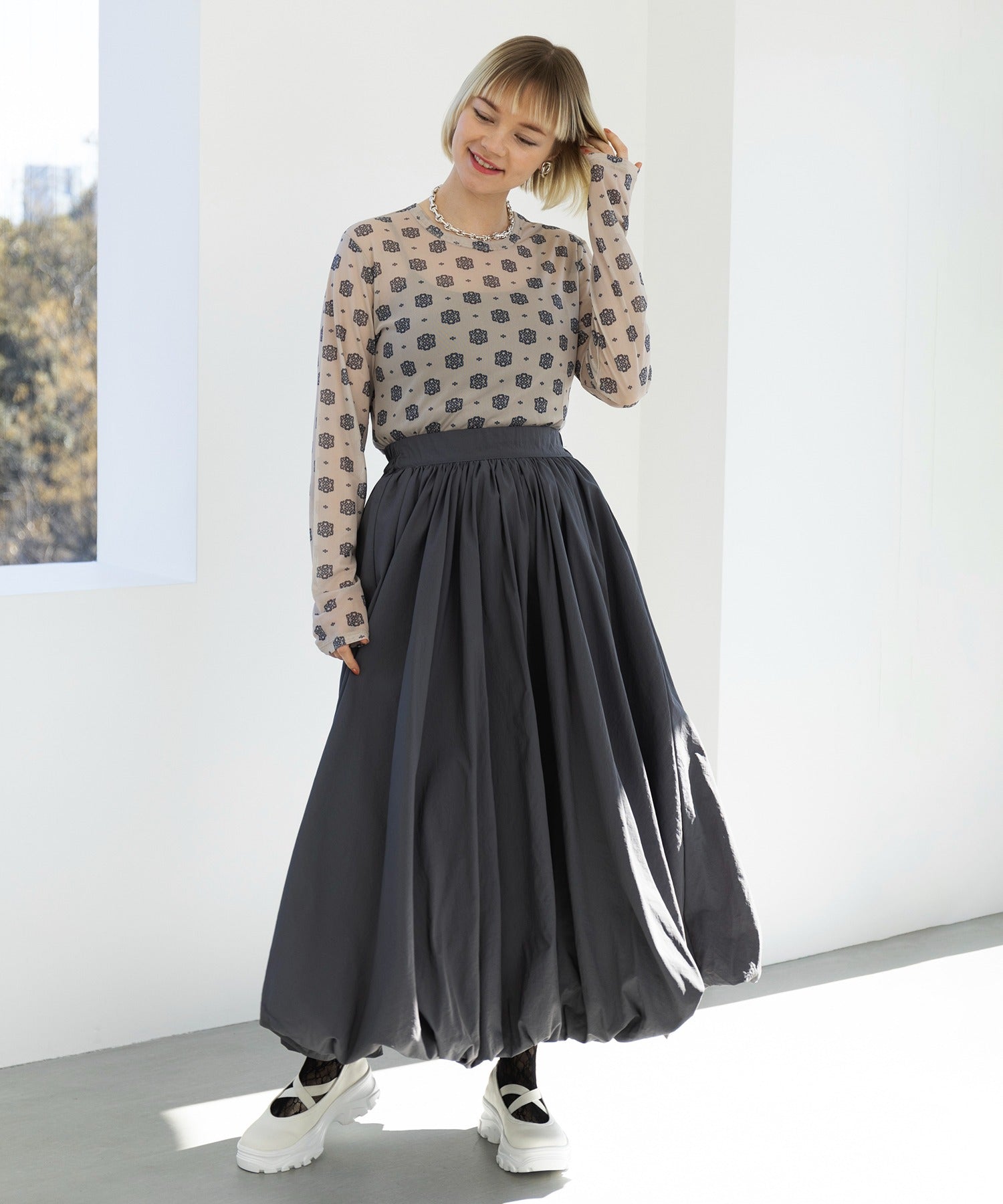 メゾンブリーズレヴール MAISON BREEZE reveur crew neck printed sheer tops クルーネックプリントシアートップス （ベージュ系その他2） ベージュ系その他2