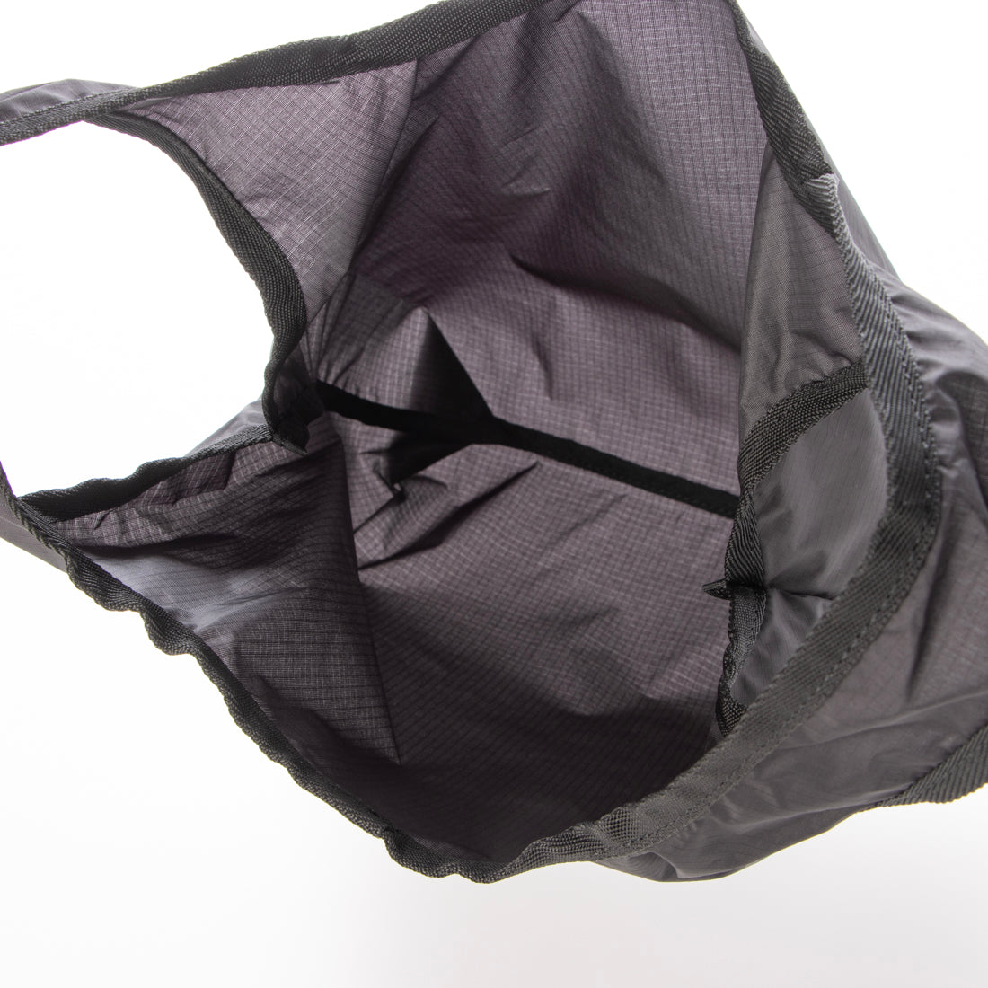 メゾンクラブ MAISON CLUB Ripstop Nylon 2way Shoulder Tote / リップストップナイロン2ウェイショルダートート （ネイビー） ネイビー