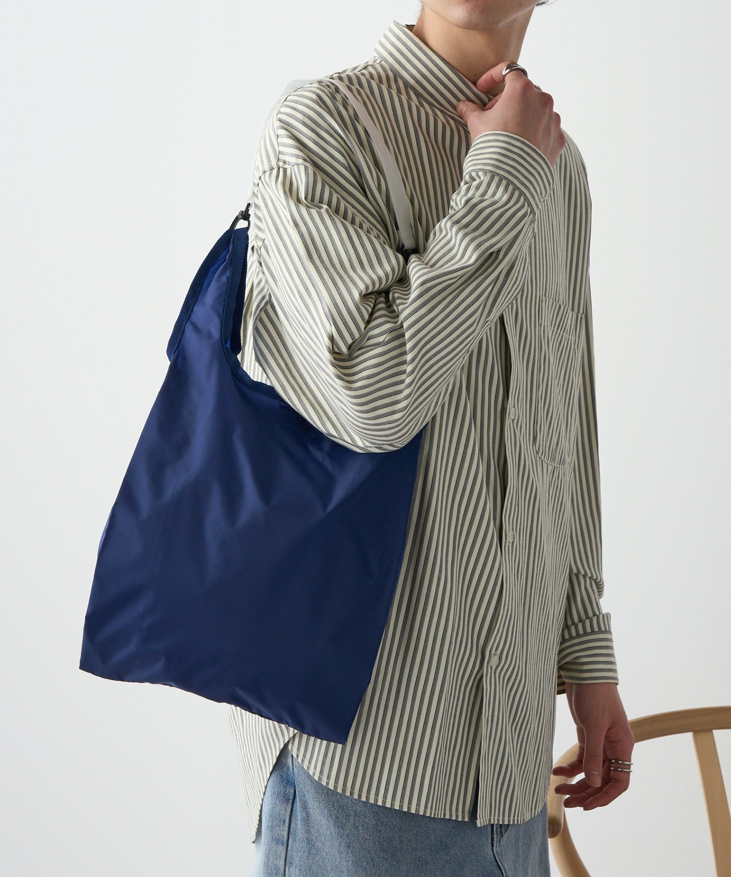 メゾンクラブ MAISON CLUB Ripstop Nylon 2way Shoulder Tote / リップストップナイロン2ウェイショルダートート （ネイビー） ネイビー