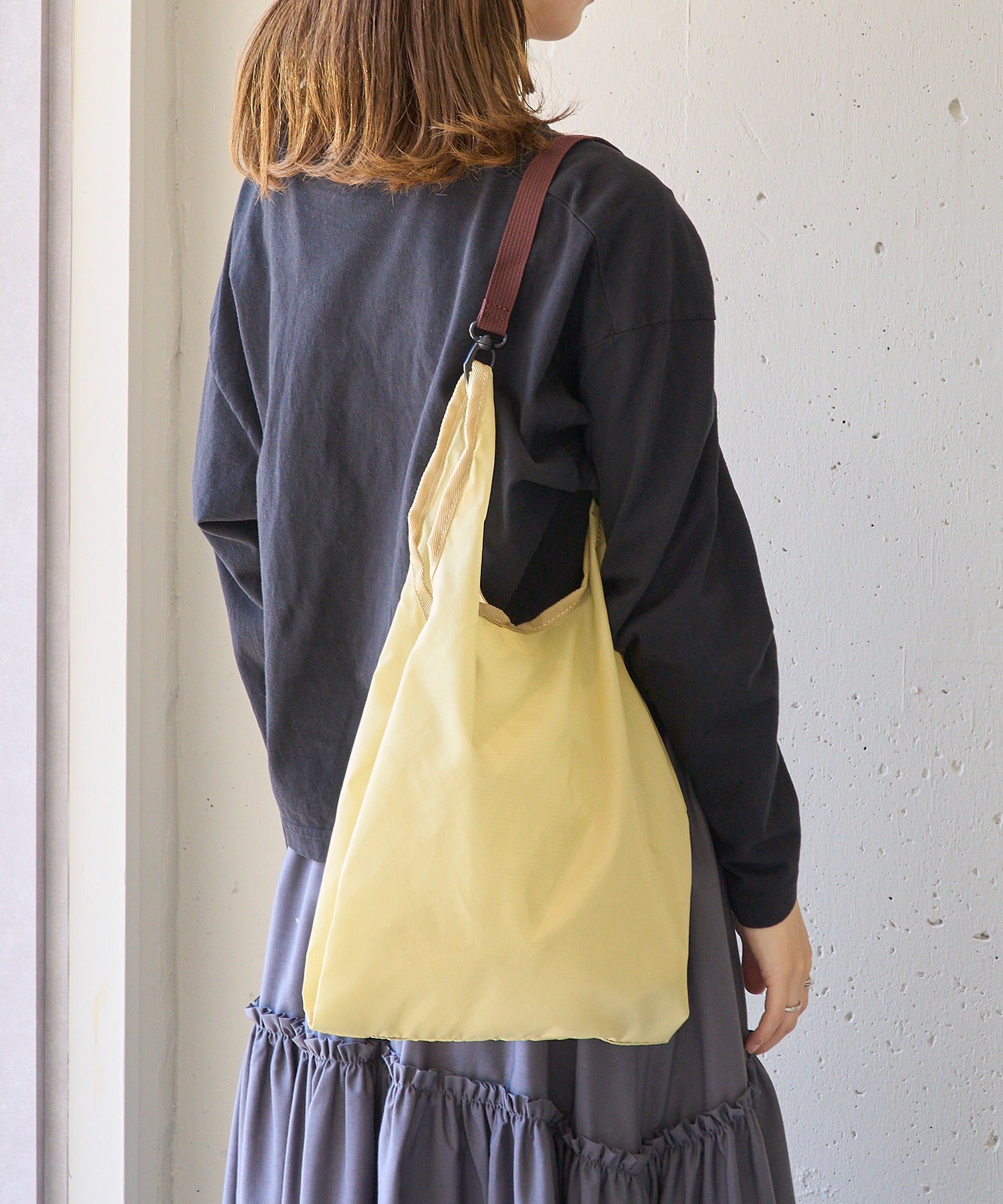 メゾンクラブ MAISON CLUB Ripstop Nylon 2way Shoulder Tote / リップストップナイロン2ウェイショルダートート （ベージュ） ベージュ
