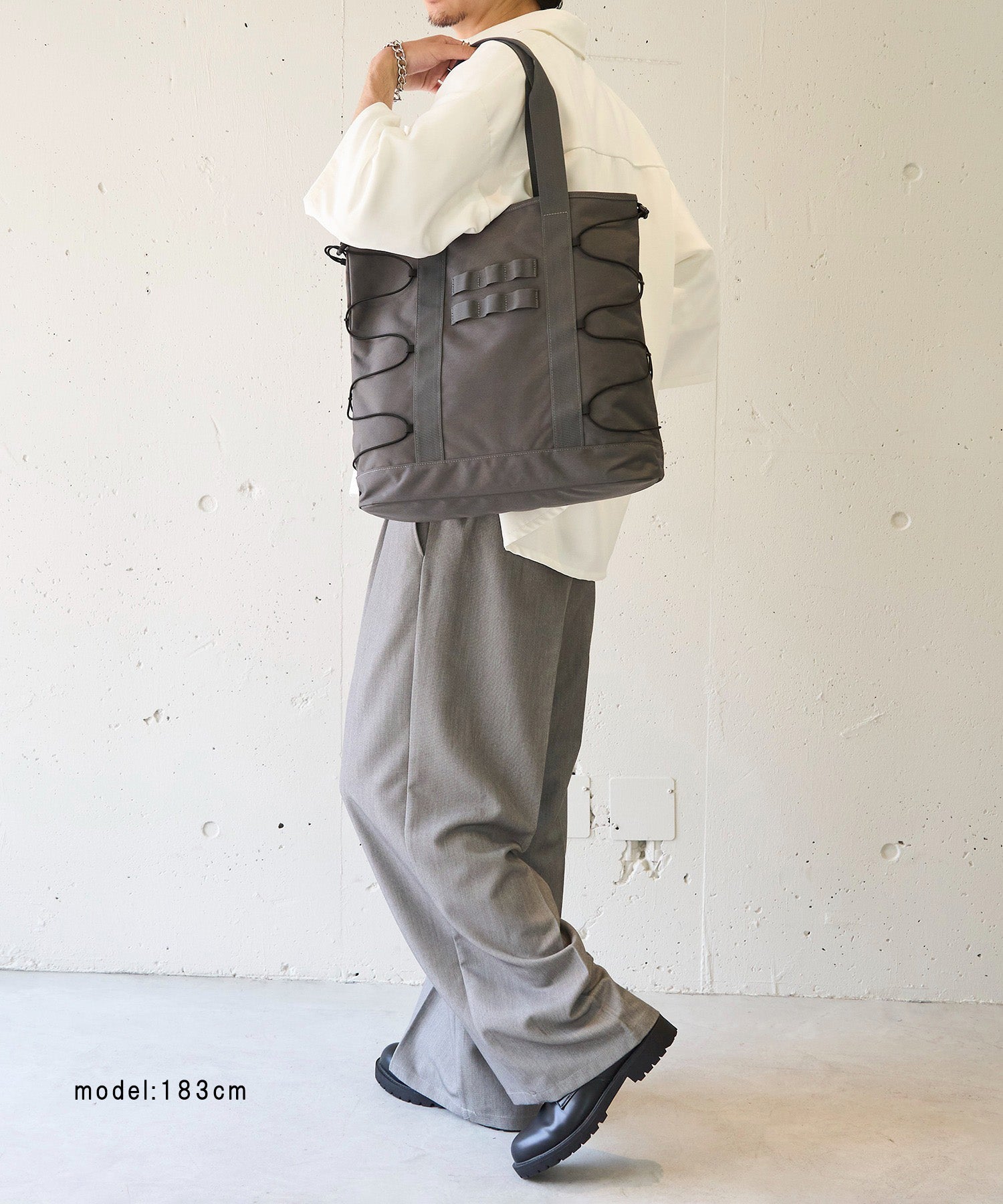 メゾンクラブ MAISON CLUB ドローコード付きトートバック A4サイズ / M-65 MA-1 A4収納可能 大容量 マザーズバッグ （グレー） グレー