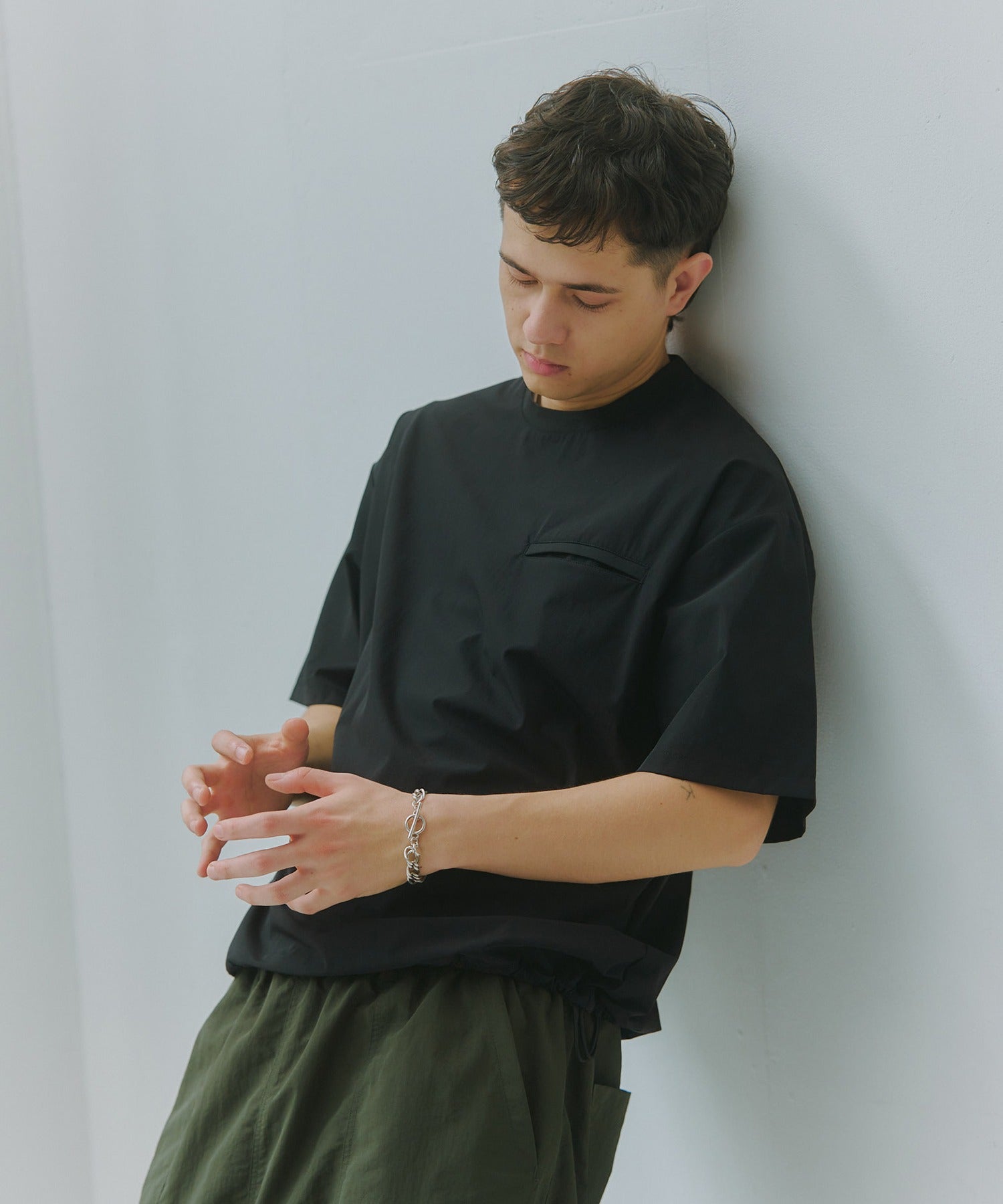メゾンクラブ MAISON CLUB Tech Drawstring Tee / テックドロストTシャツ （ブラック） ブラック