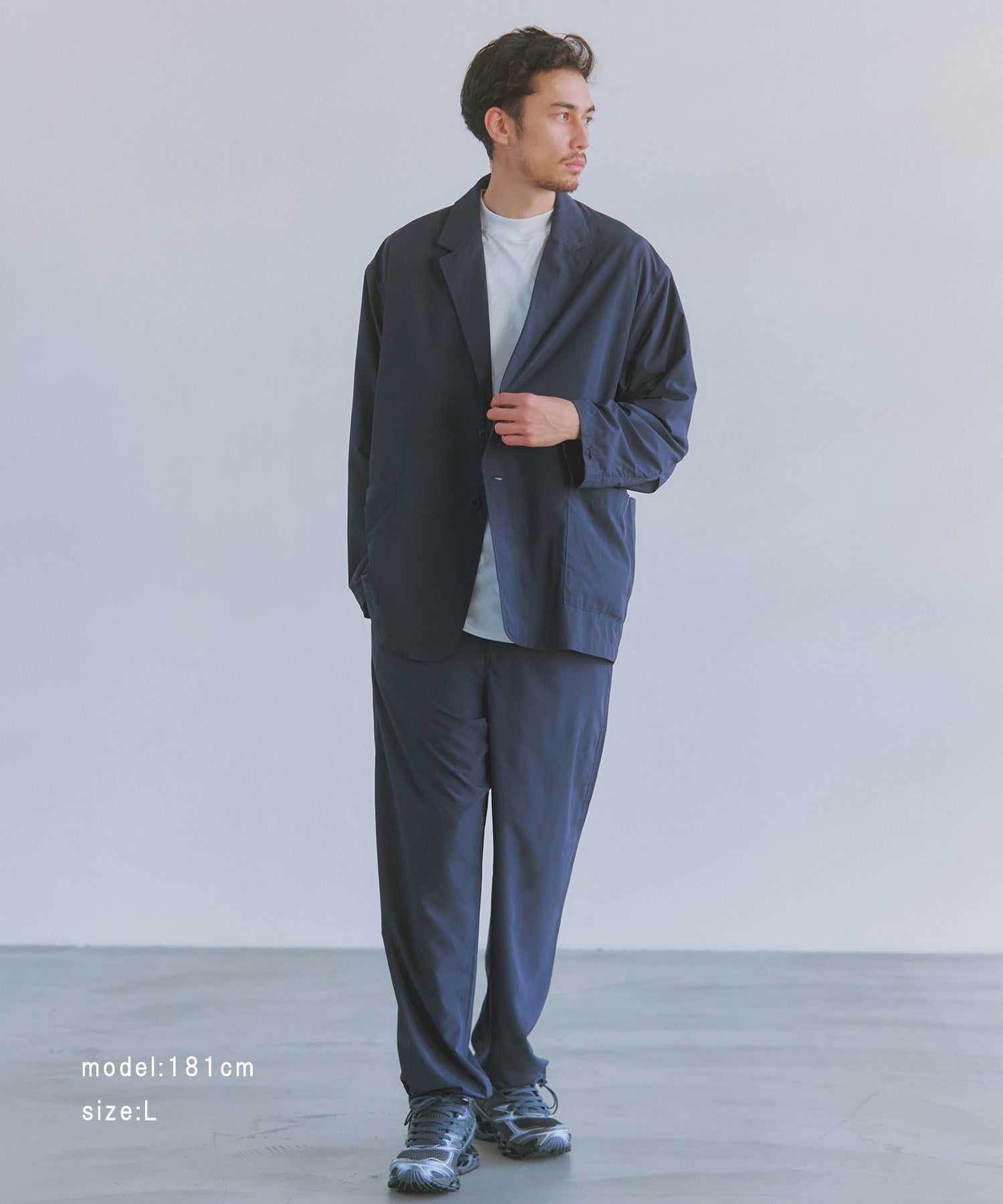 メゾンクラブ MAISON CLUB SUPER LIGRT TECH TRAVEL EASY TROUSERS /超軽量リップストップ素材 （ネイビー） ネイビー