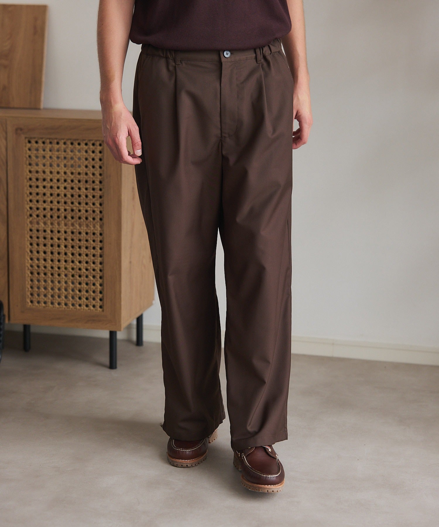 メゾンクラブ MAISON CLUB Everyday Twill Wide Tuck Pants / エブリデイツイルワイドタックパンツ （ブラウン） ブラウン