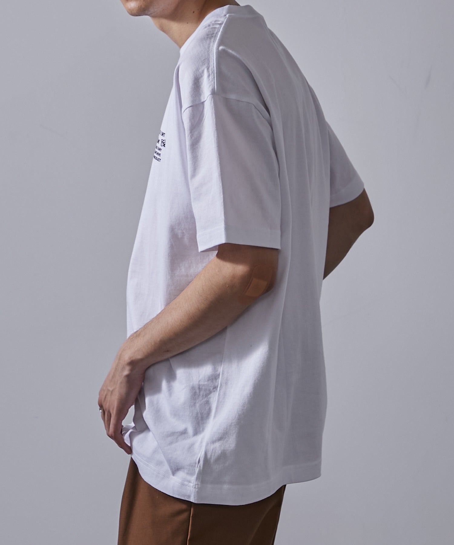 メゾンクラブ MAISON CLUB Logo Print Over Size Tee 半袖オーバーサイズTee （ホワイト系その他2） ホワイト系その他2