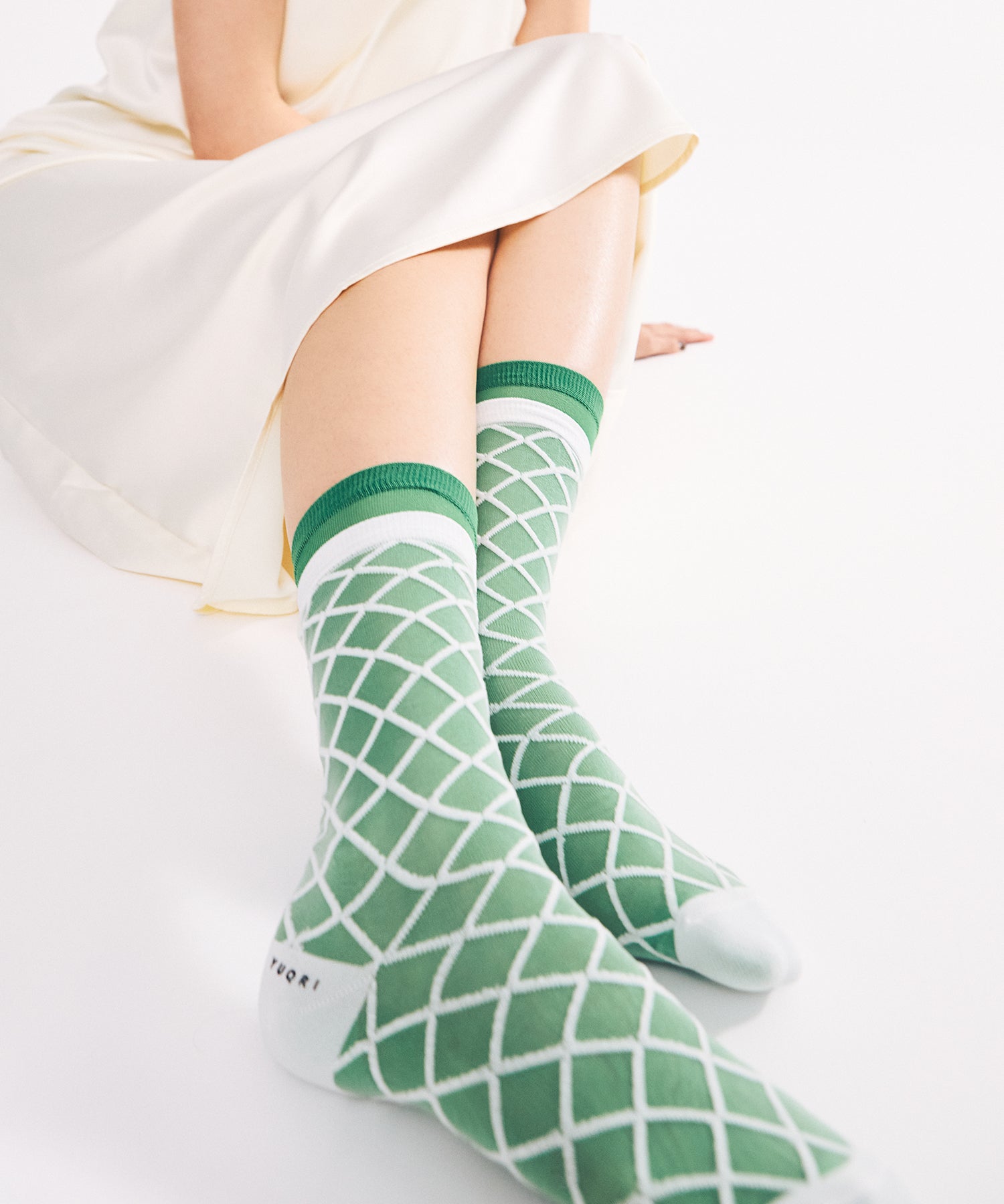 ユクリ YUQRI 透明