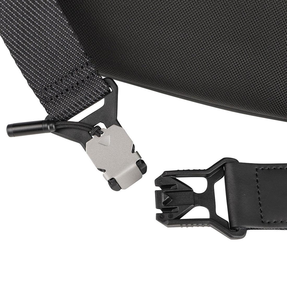 TUMI Waist Bag / Body Bag Alpha Bravo Peyton Bike Sling 0232717D/14668