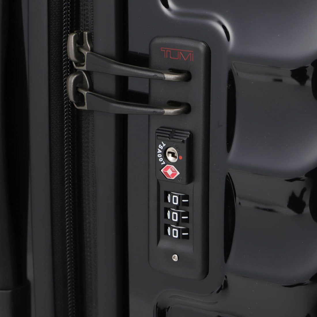 TUMI Carry Case NINETEEN DEGREE Extended Trip Expandable 4-Wheel Packi