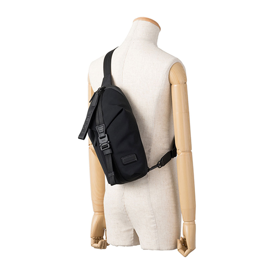 トゥミ TUMI ウエストバッグ・ボディバッグ タホ ボーズマン スリング 798675D/125378 1041 BLACK