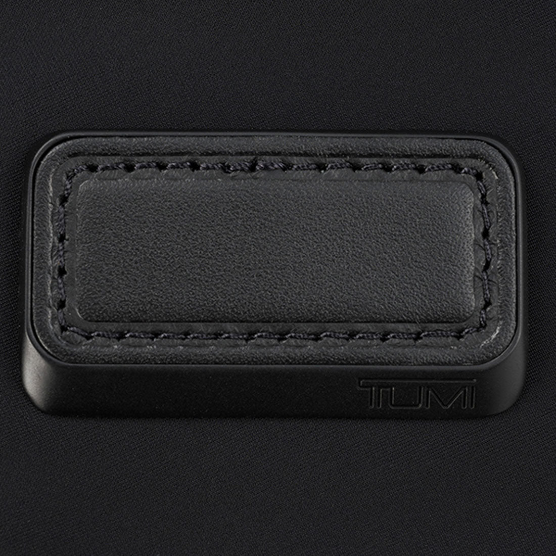 トゥミ TUMI ウエストバッグ・ボディバッグ タホ ボーズマン スリング 798675D/125378 1041 BLACK