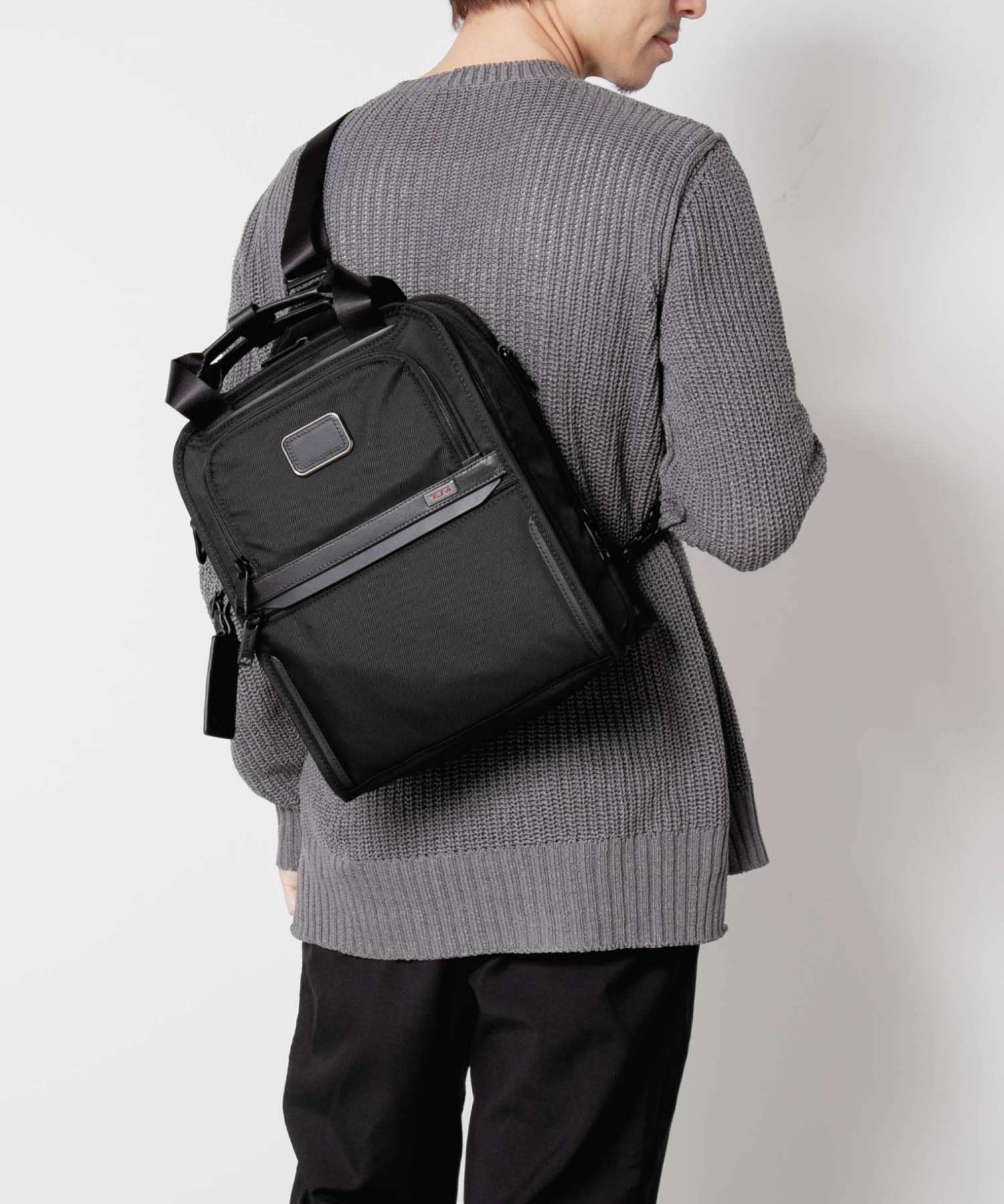 トゥミ TUMI トゥミ TUMI ALPHA 阿爾法 Medium Travel Tote 中型旅行托特 02203117D3 117311 1041 肩背包 男士包包 黑色