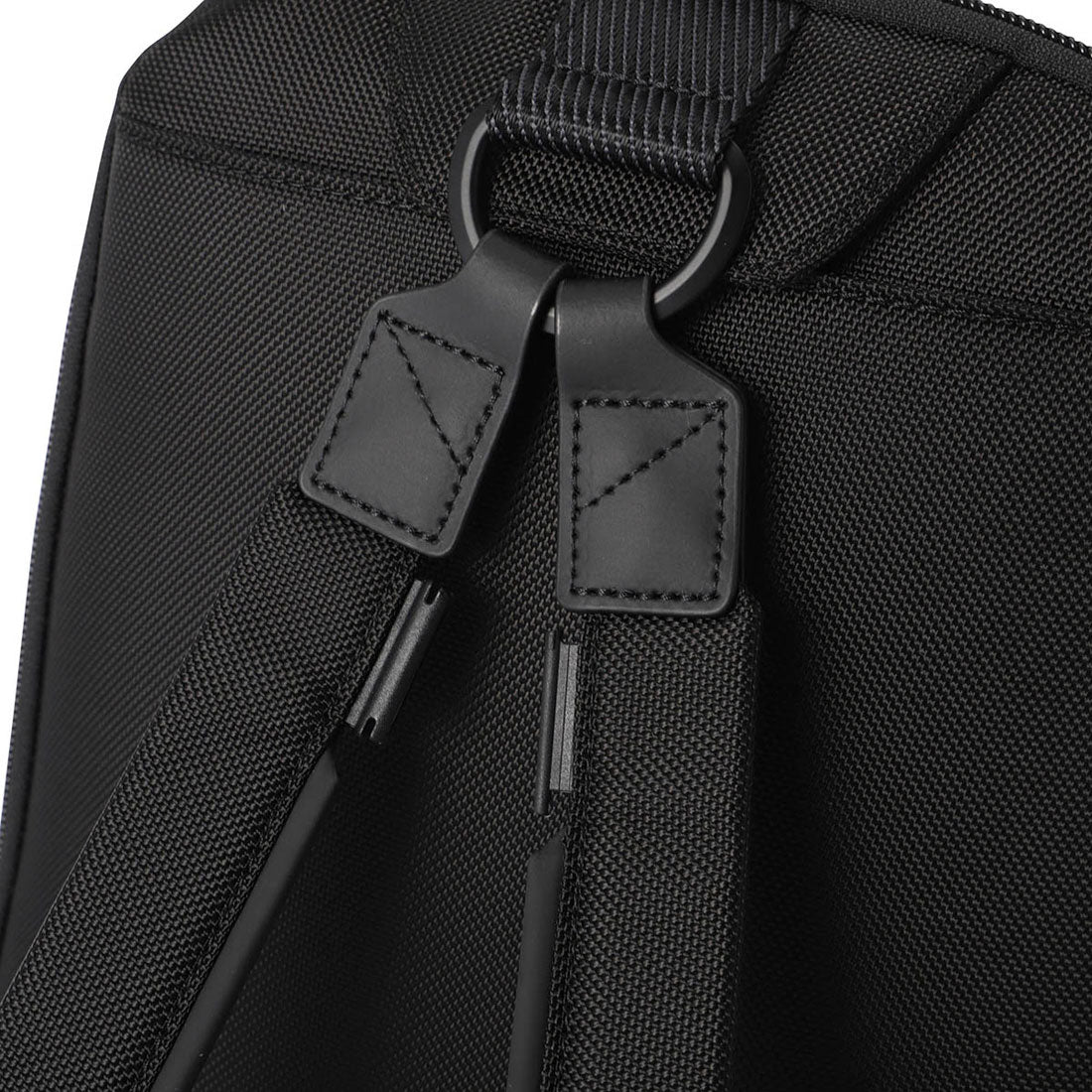 トゥミ TUMI ウエストバッグ・ボディバッグ アルファブラボー KNIGHT SLING 232743D/148595 1041 BLACK （ブラック） ブラック