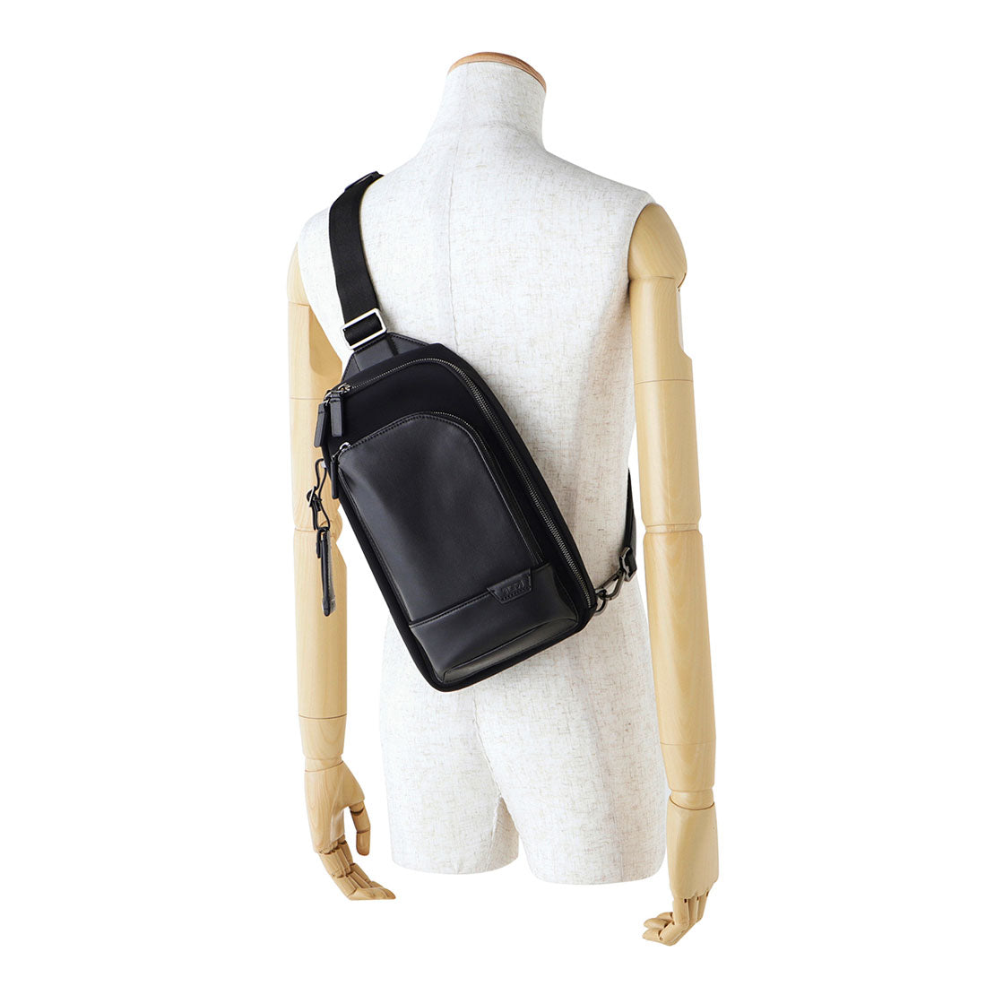 トゥミ TUMI ウエストバッグ・ボディバッグ ハリソン GREGORY SLING 6602035DD/144564 1050 BLACK （ブラック） ブラック