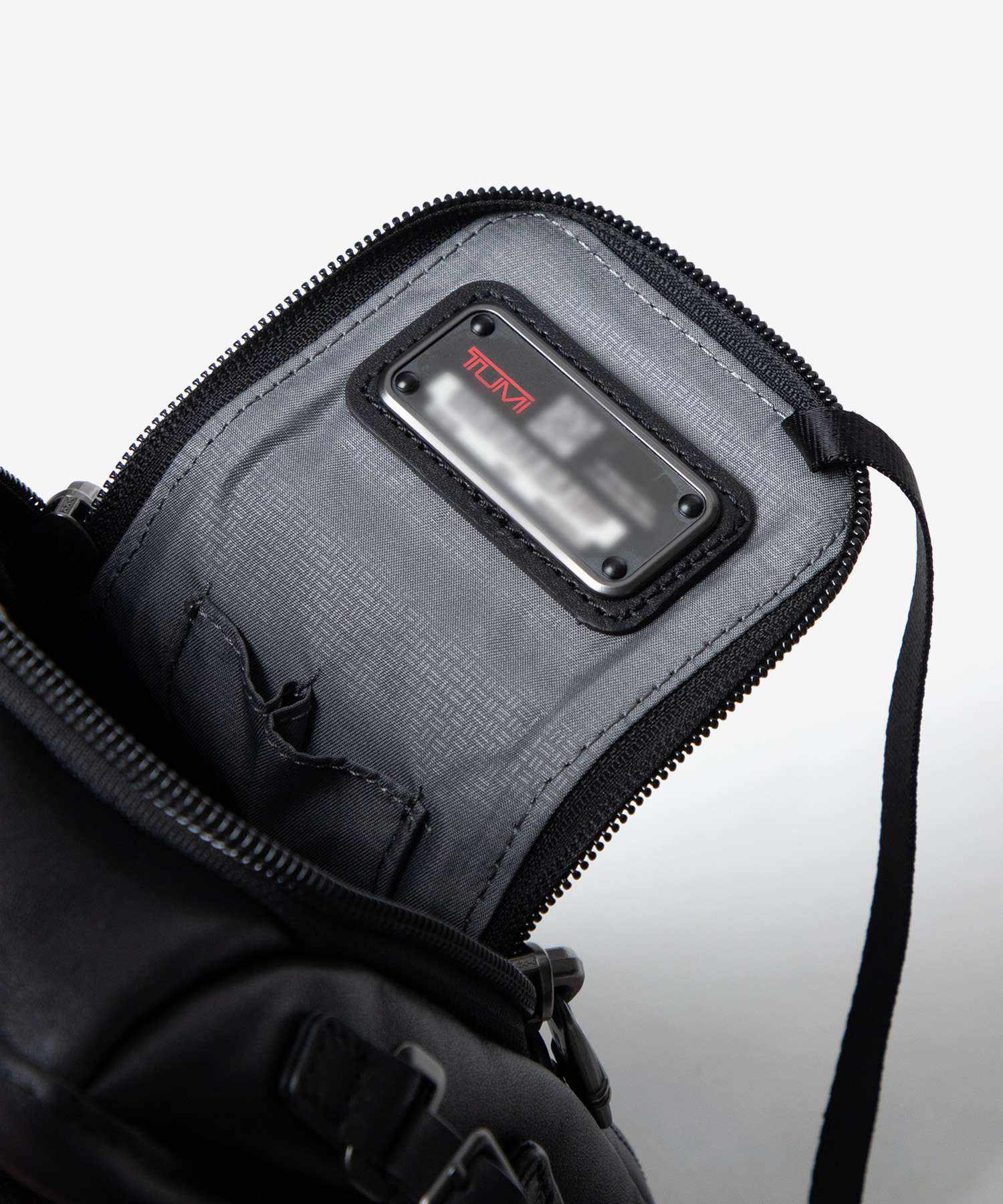 Tumi TUMI TUMI Alpha Alpha COMPACT SLING Compact Sling 09603585DL3 150