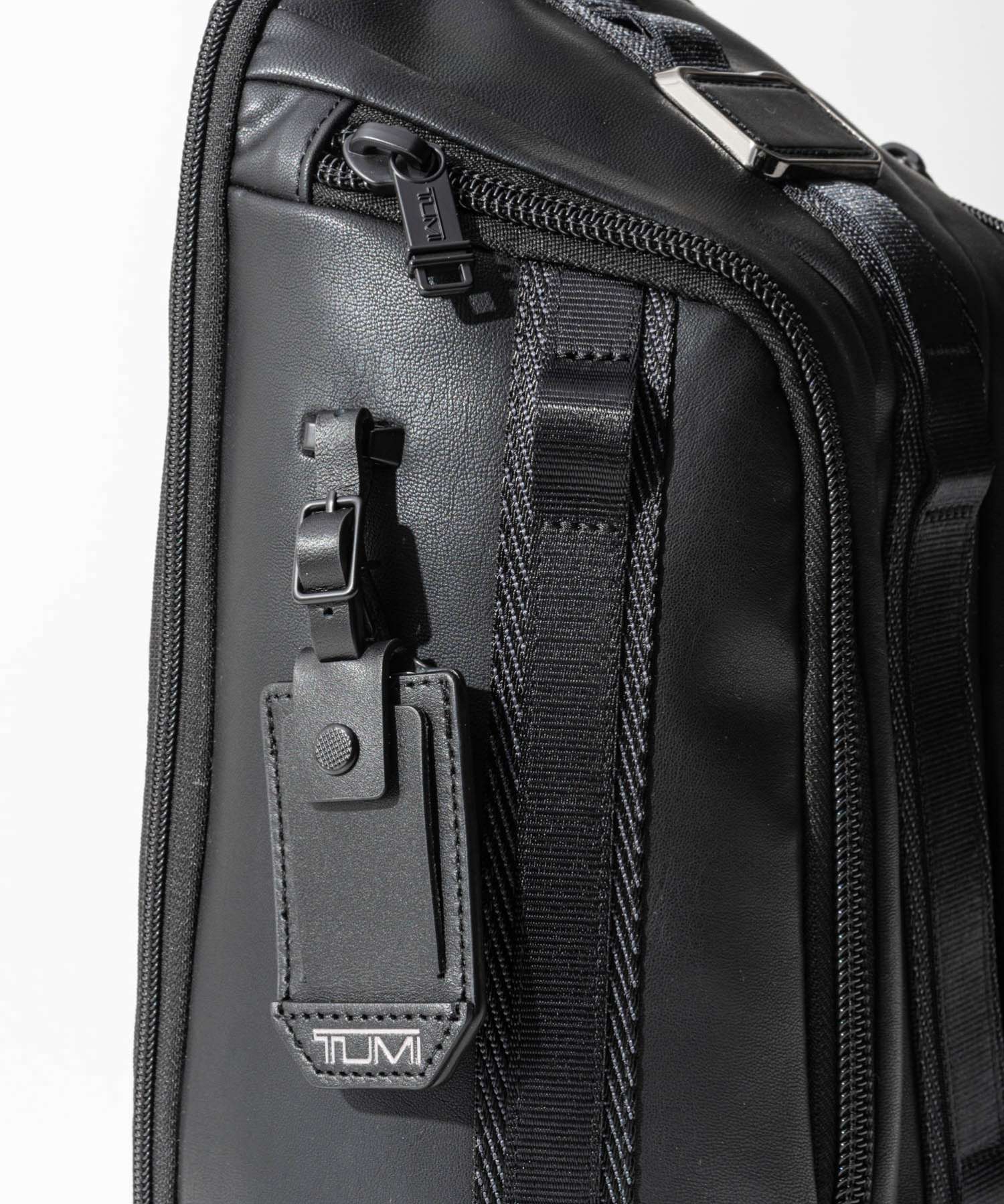 トゥミ TUMI トゥミ TUMI ALPHA BRAVO アルファブラボー KNIGHT SLING ナイト スリング 0932743DL 156499 ショルダーバッグ （BLACK/ブラック） BLACK/ブラック