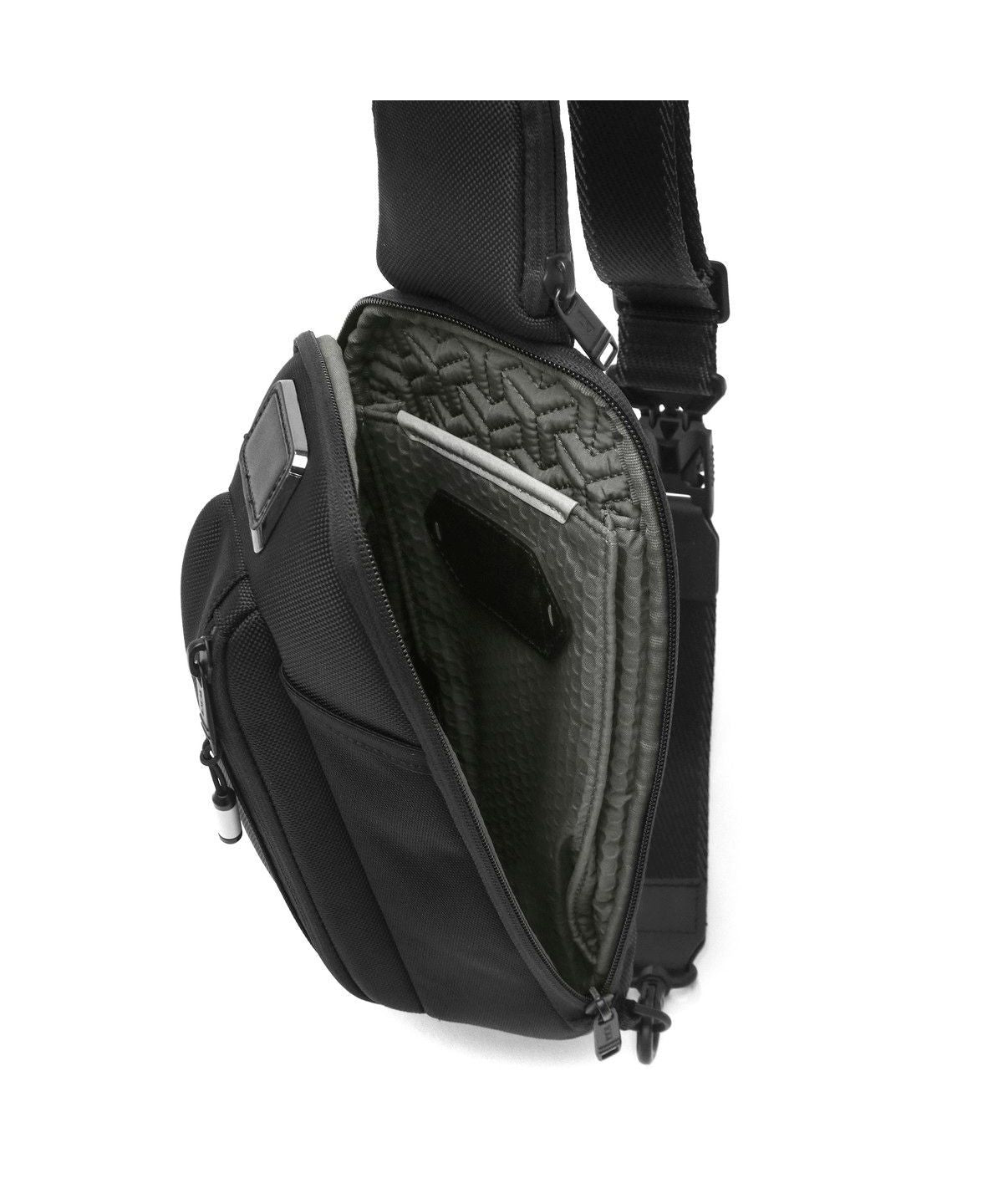 トゥミ TUMI 【日本正規品】トゥミ ボディバッグ TUMI スリングバッグ ALPHA BRAVO Esports 斜めがけ 縦型 eスポーツ 02325002 （ブラック） ブラック