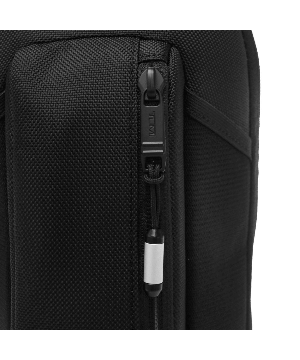 トゥミ TUMI 【日本正規品】トゥミ ボディバッグ TUMI スリングバッグ ALPHA BRAVO Esports 斜めがけ 縦型 eスポーツ 02325002 （ブラック） ブラック