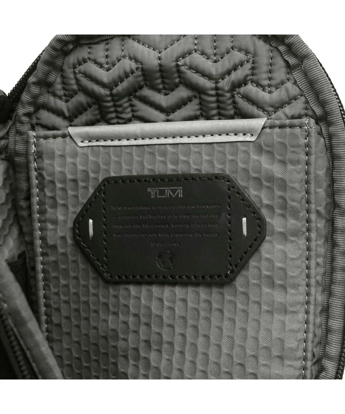 トゥミ TUMI 【日本正規品】トゥミ ボディバッグ TUMI スリングバッグ ALPHA BRAVO Esports 斜めがけ 縦型 eスポーツ 02325002 （ブラック） ブラック