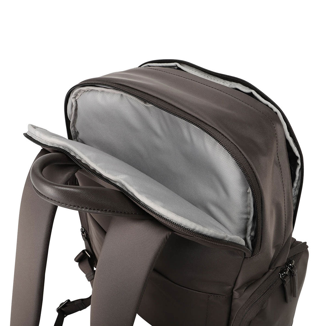 トゥミ TUMI リュックサック ヴォヤジュール セリーナ バックパック 0196600MNK/146566 T315 （ミンク） ミンク