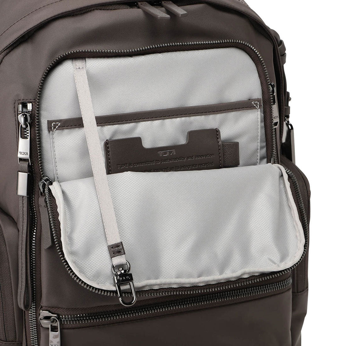 トゥミ TUMI リュックサック ヴォヤジュール セリーナ バックパック 0196600MNK/146566 T315 （ミンク） ミンク