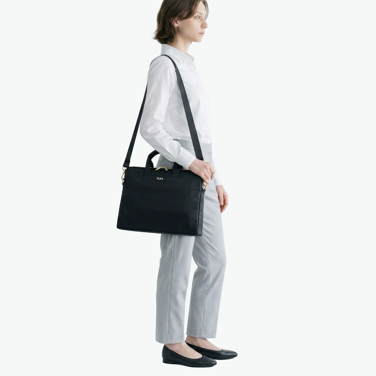 トゥミ TUMI 正規品5年保証 PCケース おしゃれ 14インチ ショルダーバッグ ショルダー バッグ PC収納 通勤 ビジネス レディース A4 2WAY PC 斜めがけ Voyageur 0196719 （Black×Gunmetal） Black×Gunmetal