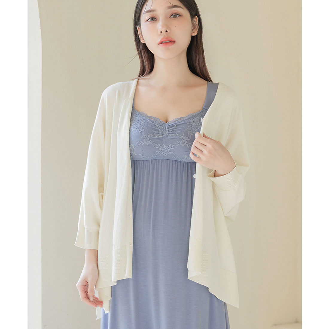"Tu-Hacci nursing cape cardigan that can also be used as a nursing cover."