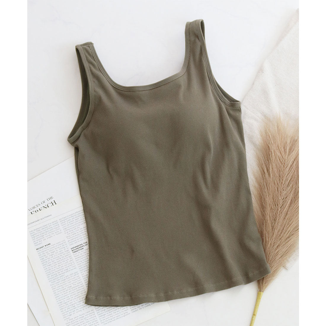 ツーハッチ tu-hacci 驚異のキープ力！ブラがいらないキャミソール ワイヤー&カップ付き