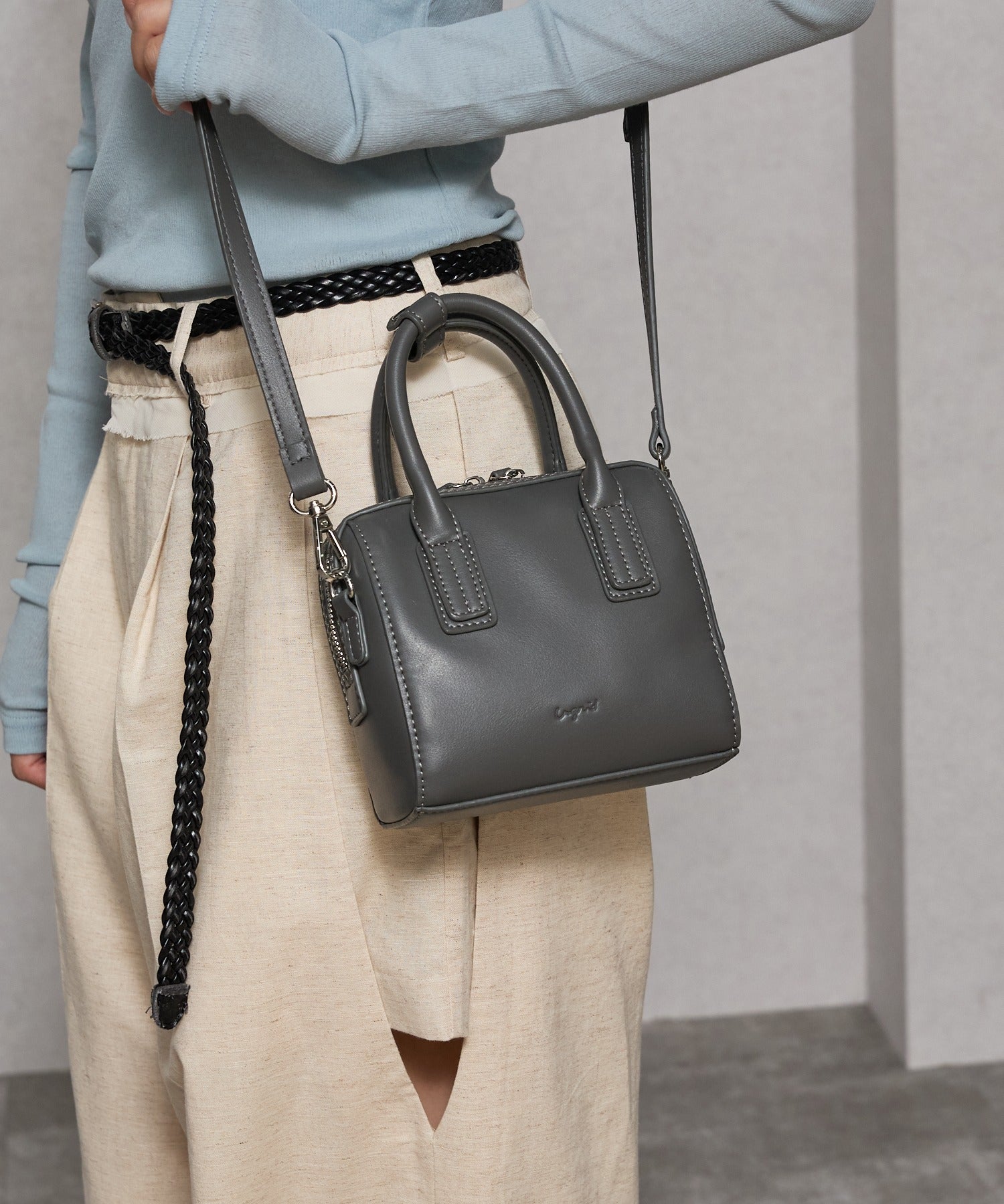 アングリッド Ungrid シンプルスムース ミニボストンバッグ グレー