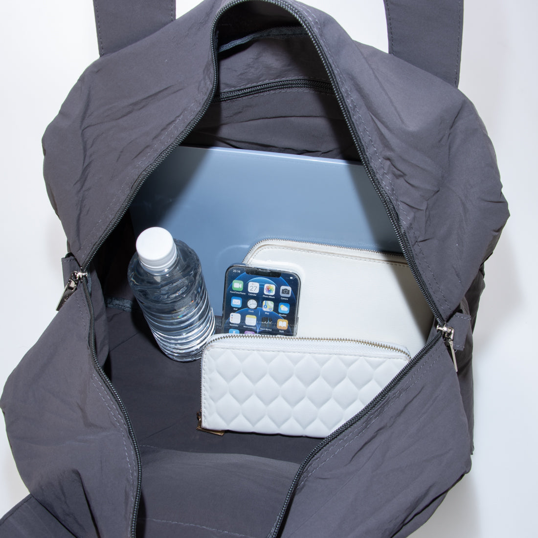 アングリッド Ungrid 撥水軽量ソフトナイロン ロゴテープ折り畳みラージボストンバッグ(33L） （GRY/IVO） GRY/IVO