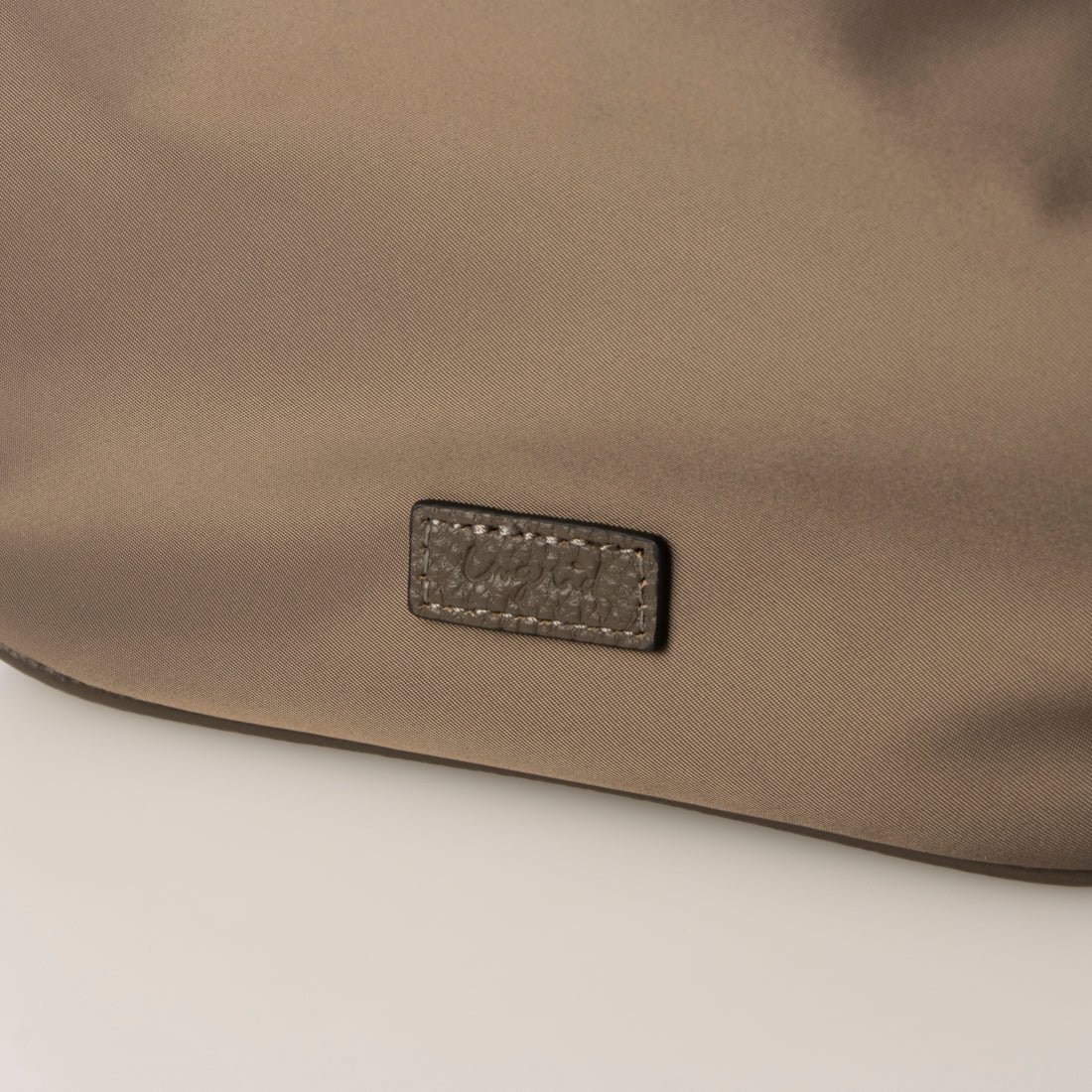 アングリッド Ungrid 牛革×ナイロン ラージボストンバッグ（旅行用キャリーオン） （GREGE） GREGE