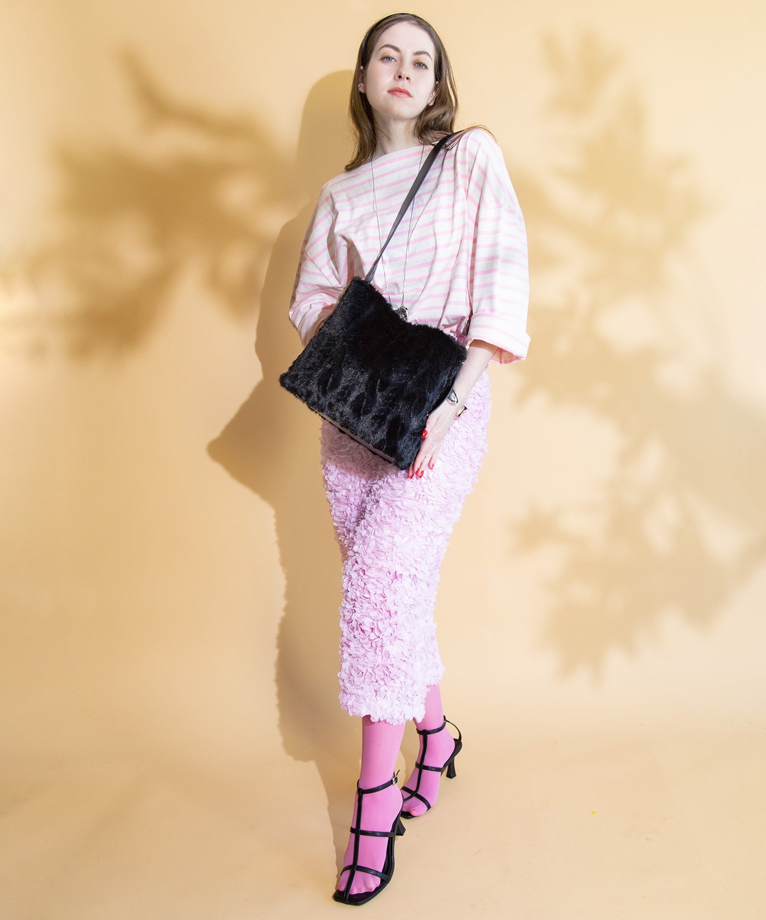 ユー U Sculpte【スキュルテ】ケーブルファーバンブー型ハンドルショルダーバッグ （ブラック） ブラック