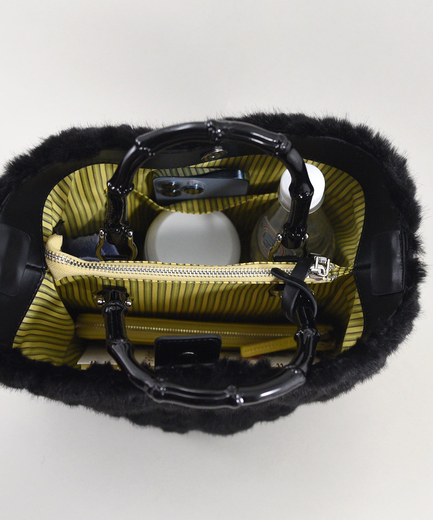 ユー U Sculpte【スキュルテ】ケーブルファーバンブー型ハンドルショルダーバッグ （ブラック） ブラック